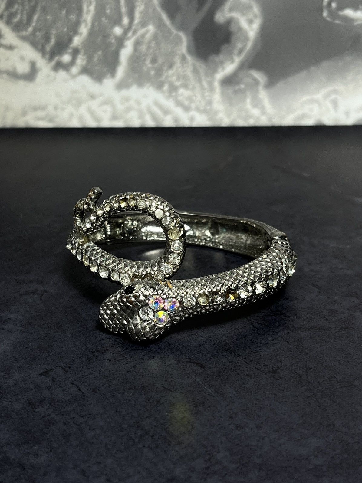 Designer × Jewelry × Vintage Serpent Crystal Bracelet - Vintage Elegance Size ONE SIZE - 6 Thumbnail
