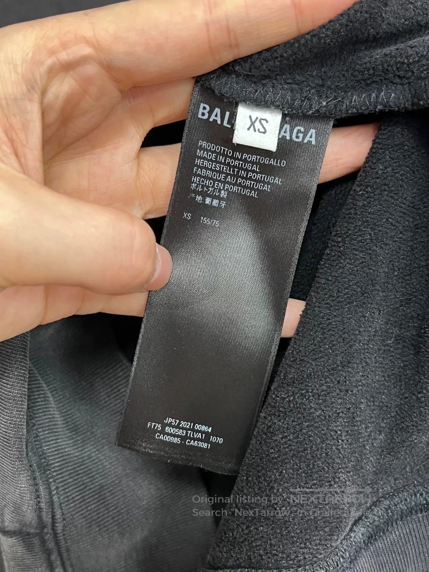 Balenciaga balenciaga small logo sweatshirt in gray. Size US XS / EU 42 / 0 - 3 Thumbnail