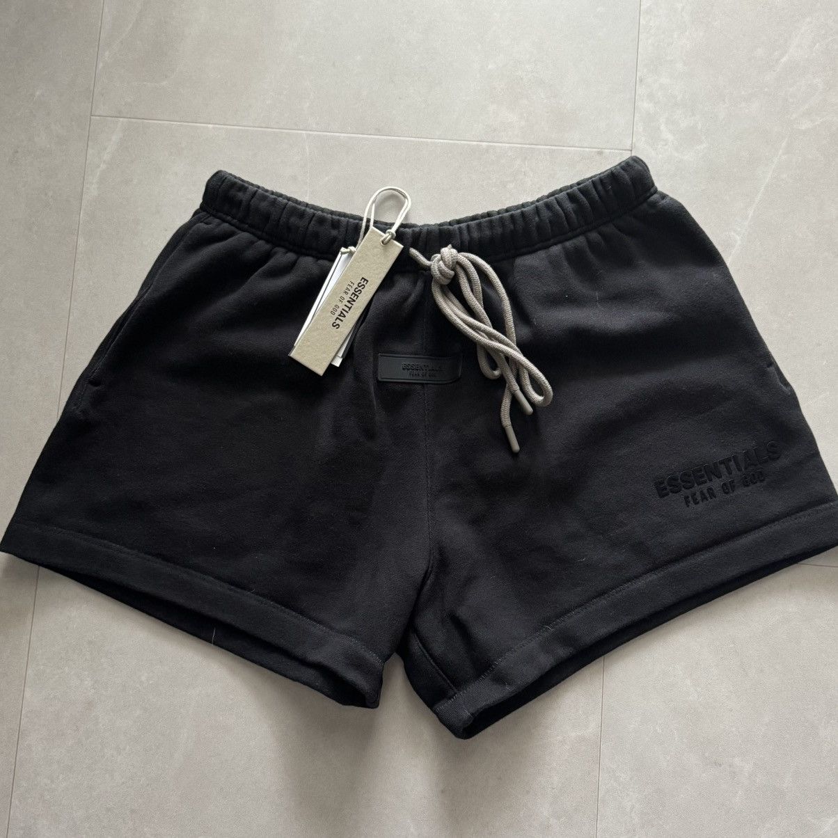 Essentials Fear Of God Essentials Wide Leg Cotton Jersey Shorts Black S Size US 30 / EU 46 - 1 Thumbnail