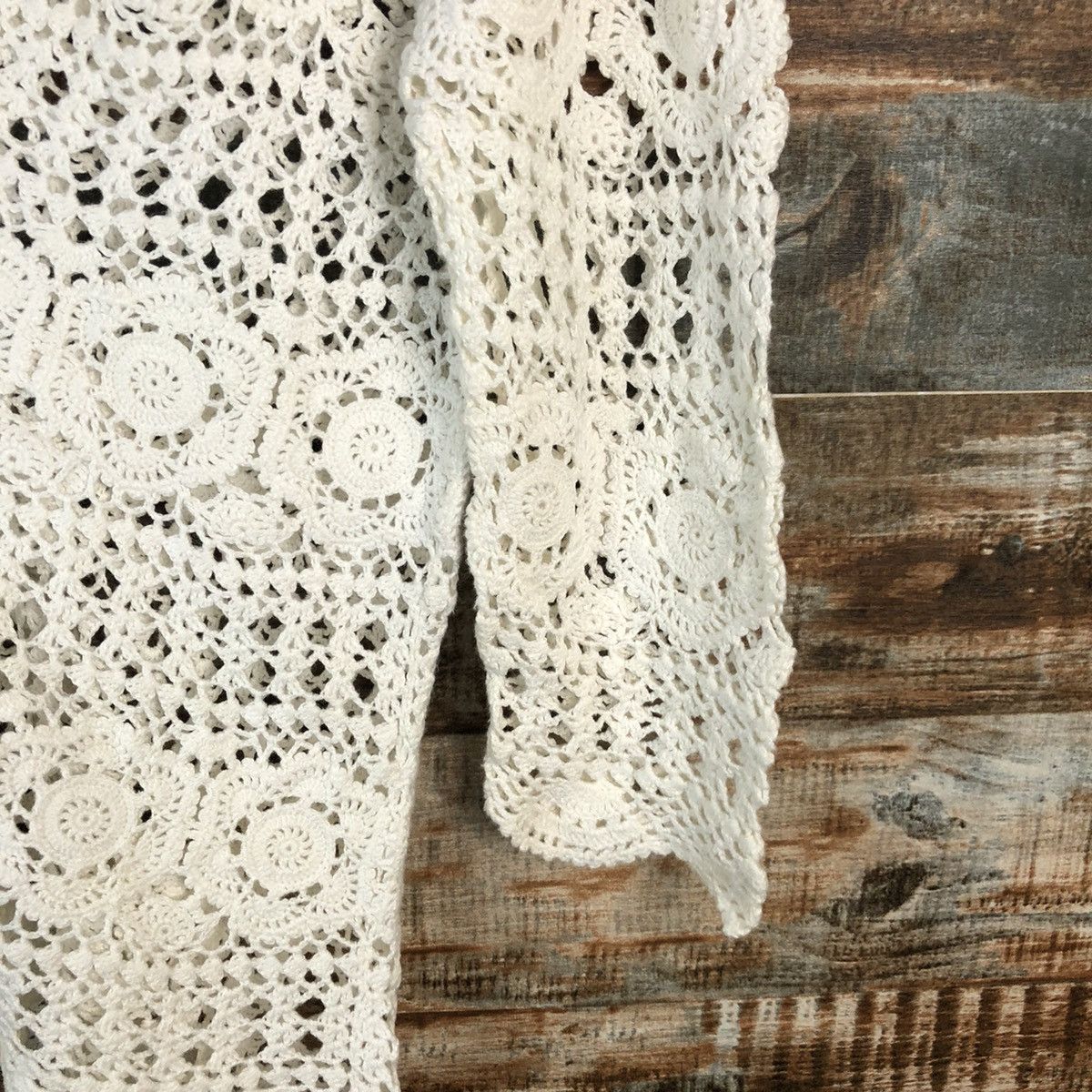 Laura Ashley Laura Ashley White crochet mesh net Cardigan Knitwear #A1483 Size S / US 4 / IT 40 - 8 Thumbnail