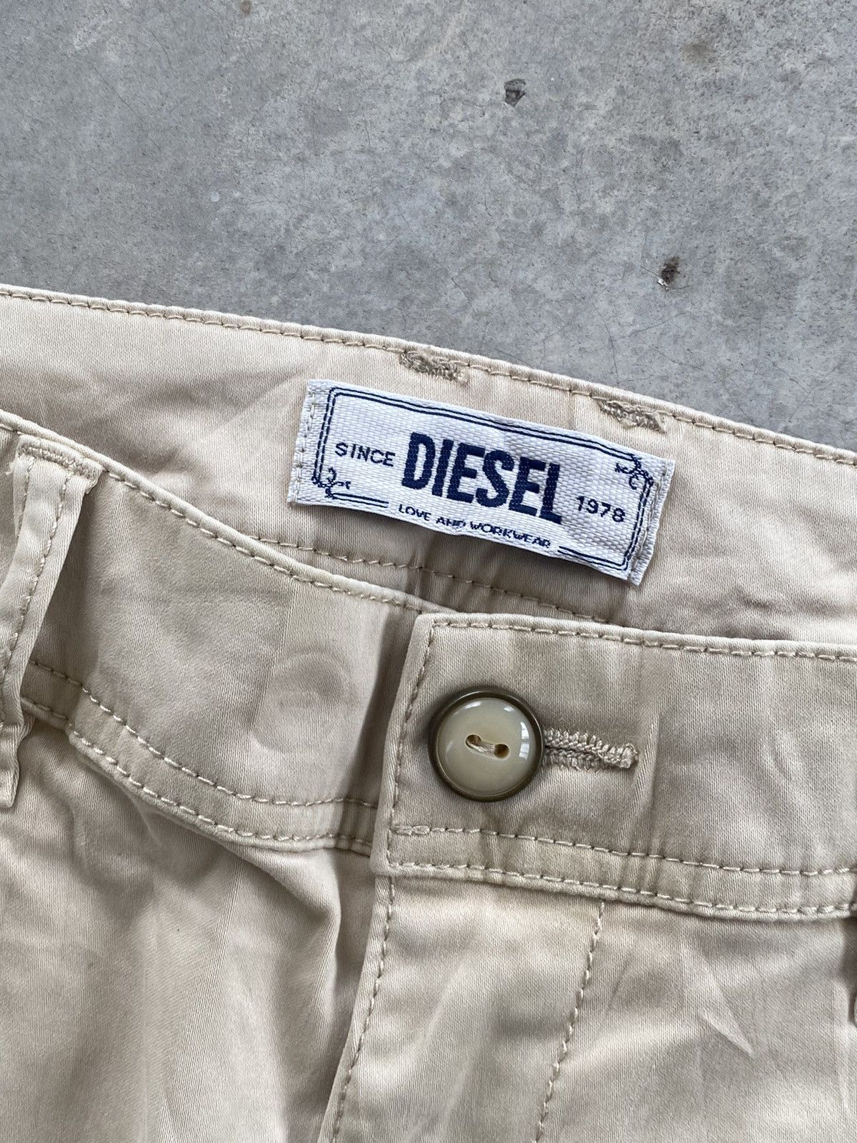 Diesel DIESEL ADJUSTABLE BOTTOM ZIPPED Size US 34 / EU 50 - 4 Thumbnail