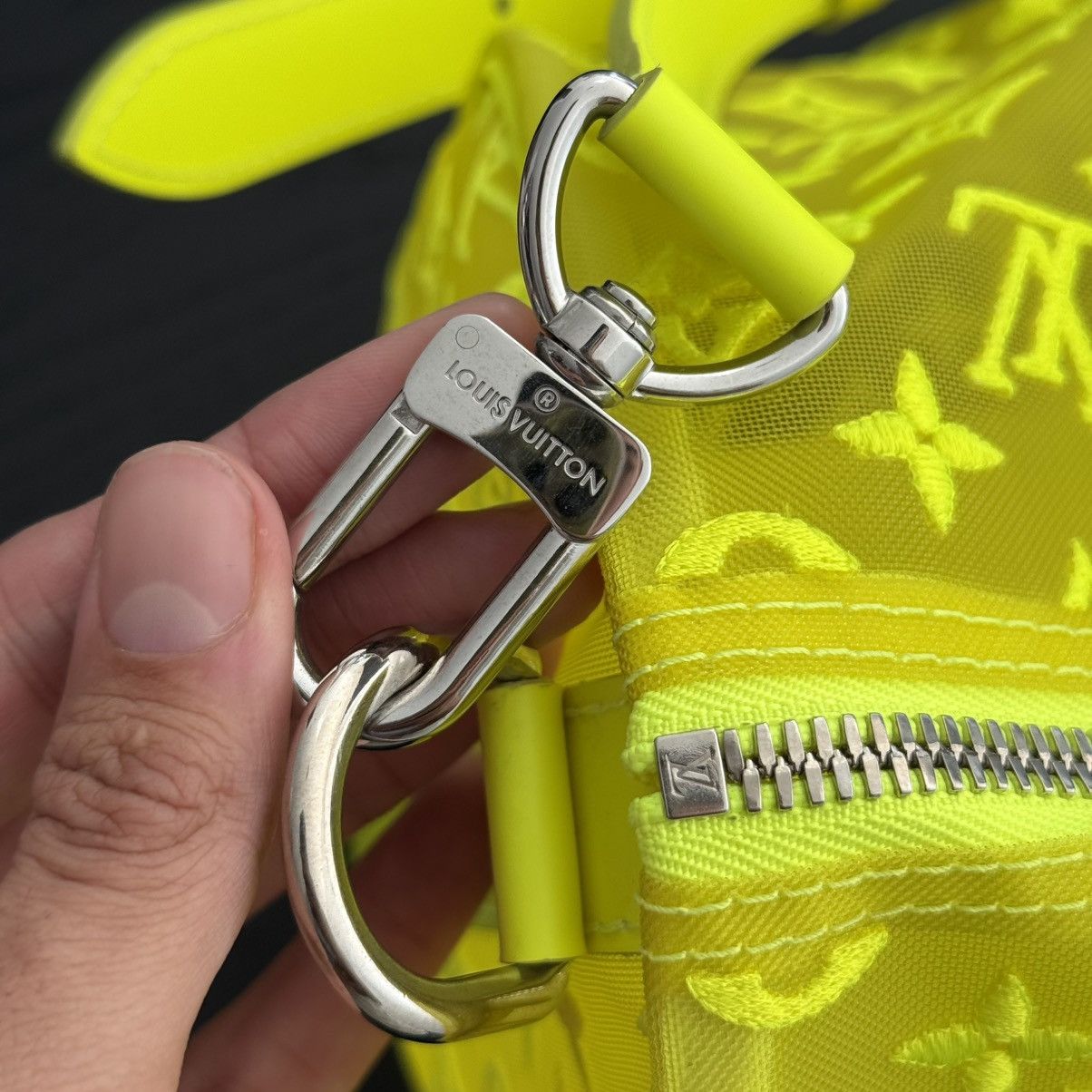 Louis Vuitton Louis Vuitton Keepall Bandouliere Yellow Mesh 50 Size ONE SIZE - 8 Thumbnail