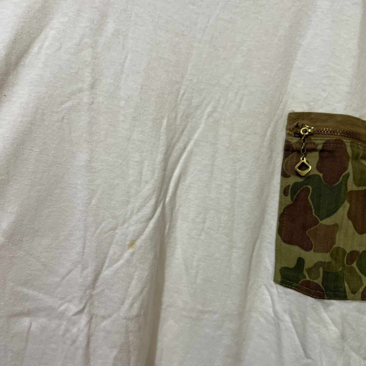 Visvim Visvim Essential Camo Pocket Tee Size US M / EU 48-50 / 2 - 11 Thumbnail