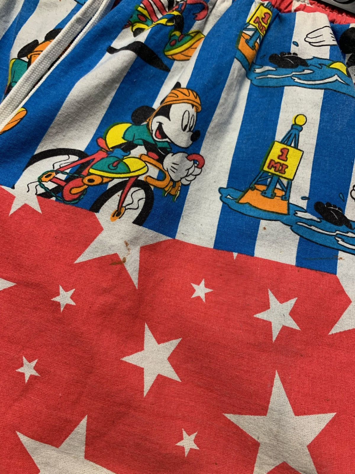 Cartoon Network × Mickey Mouse × Vintage Muckie mouse USA shorts stars American Size 34 L Size US 34 / EU 50 - 3 Thumbnail