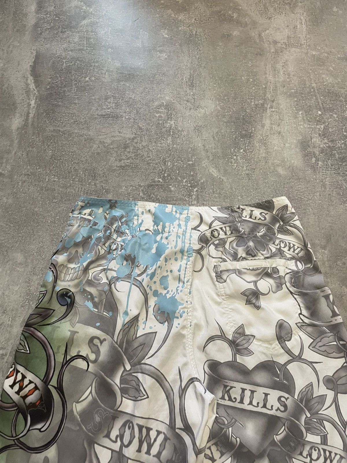 Ed Hardy × Vintage Vintage Ed Hardy Skulls Y2K Shorts Size US 32 / EU 48 - 13 Thumbnail