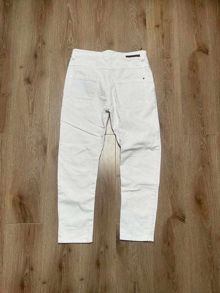 Brunello Cucinelli Bruno Cuccineli woman jeans (sit on man) Size 42" / US 20 - 1 Thumbnail