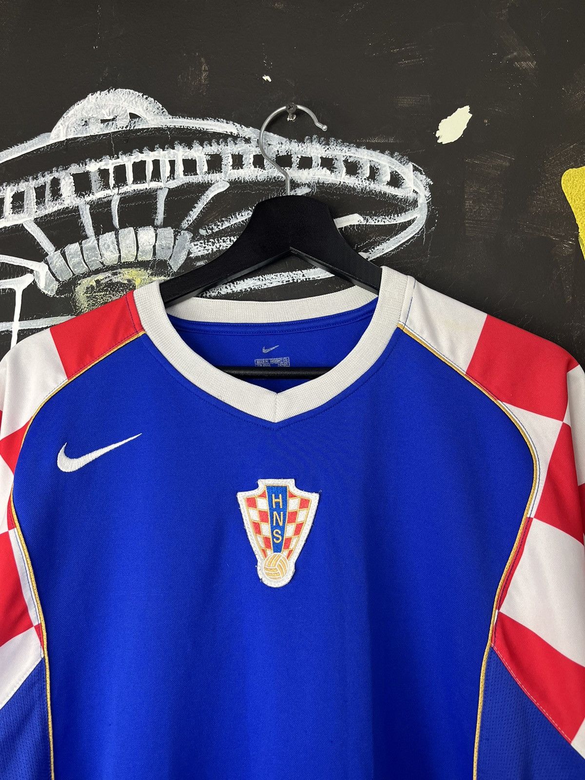 Vintage Vintage NWT Nike Croatia HNS Euro 2004/2006 Away Jersey Size US M / EU 48-50 / 2 - 3 Thumbnail