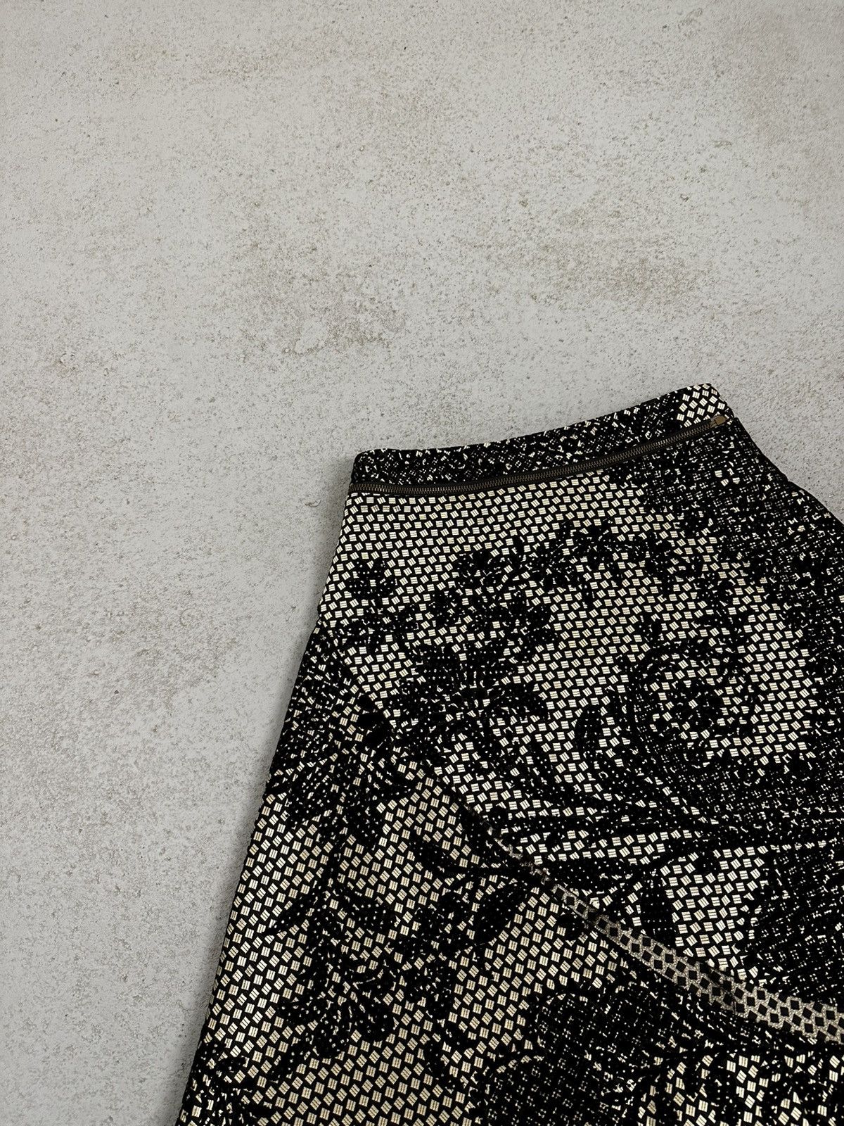 A.F. Vandevorst A.F.Vandevorst Fall 2004 Runway Skirt Size 25" / US 0 / IT 36 - 3 Thumbnail