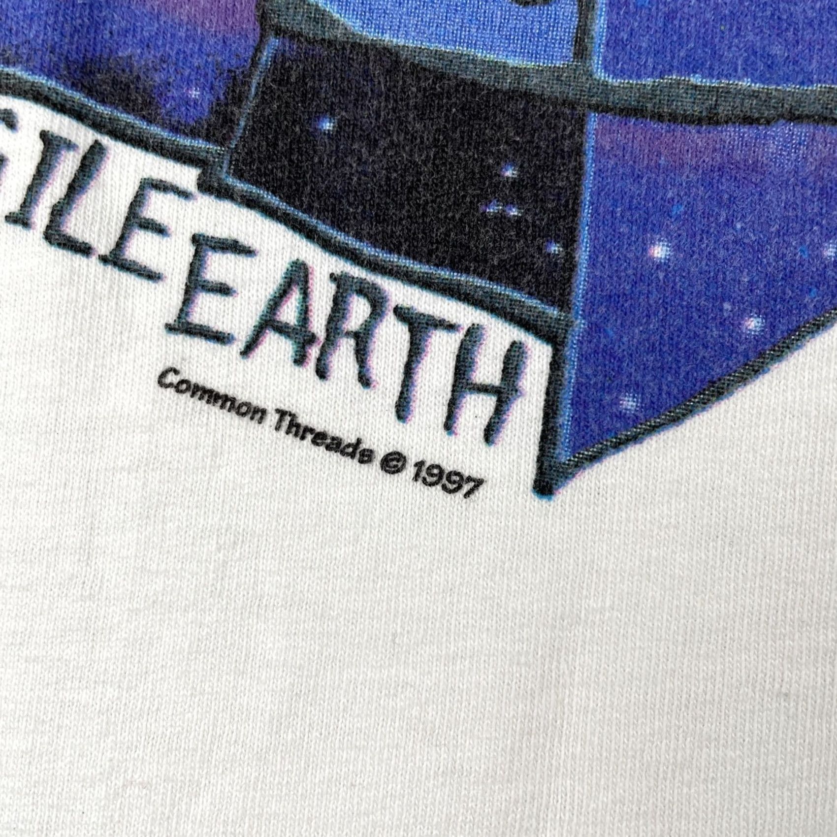 Delta VINTAGE Delta Shirt Mens Large White 90s USA Nature Artwork Fragile Earth Common Threads, T-Shirt, Crew Neck, Long Sleeve, Graphic Print Size US L / EU 52-54 / 3 - 5 Thumbnail