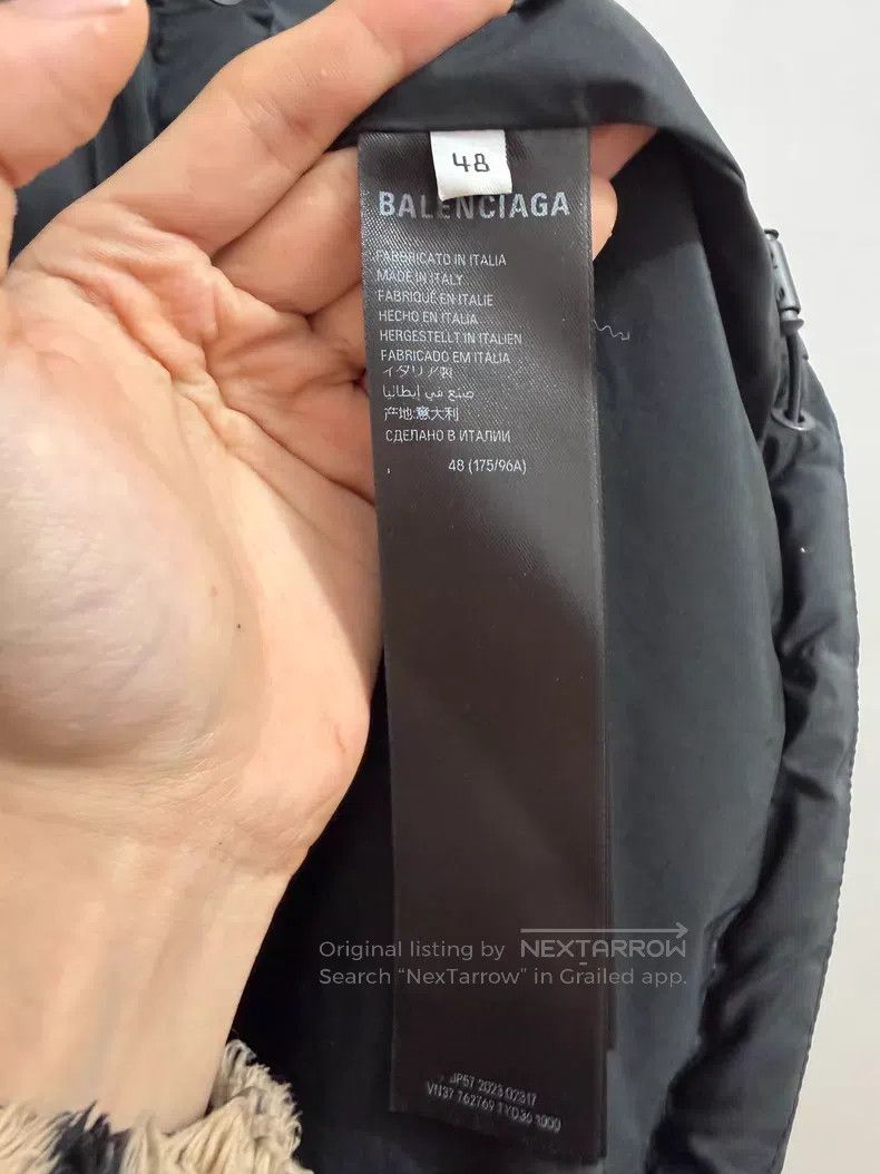Balenciaga Balenciaga Solid color Logo print stand collar vest Size US M / EU 48-50 / 2 - 4 Thumbnail