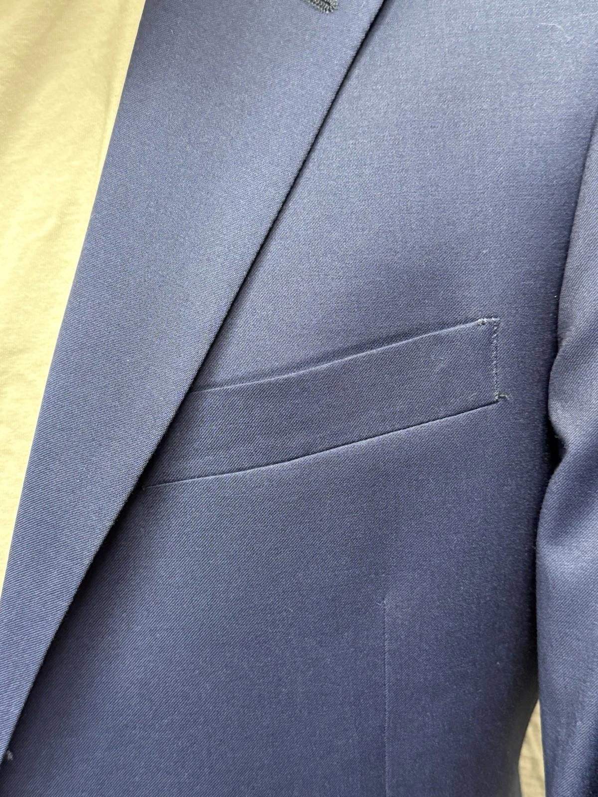 Hart Schaffner Marx Hart Schaffner Marx Men’s 40R Blue Worsted Wool 2 BTN Size 40R - 9 Thumbnail