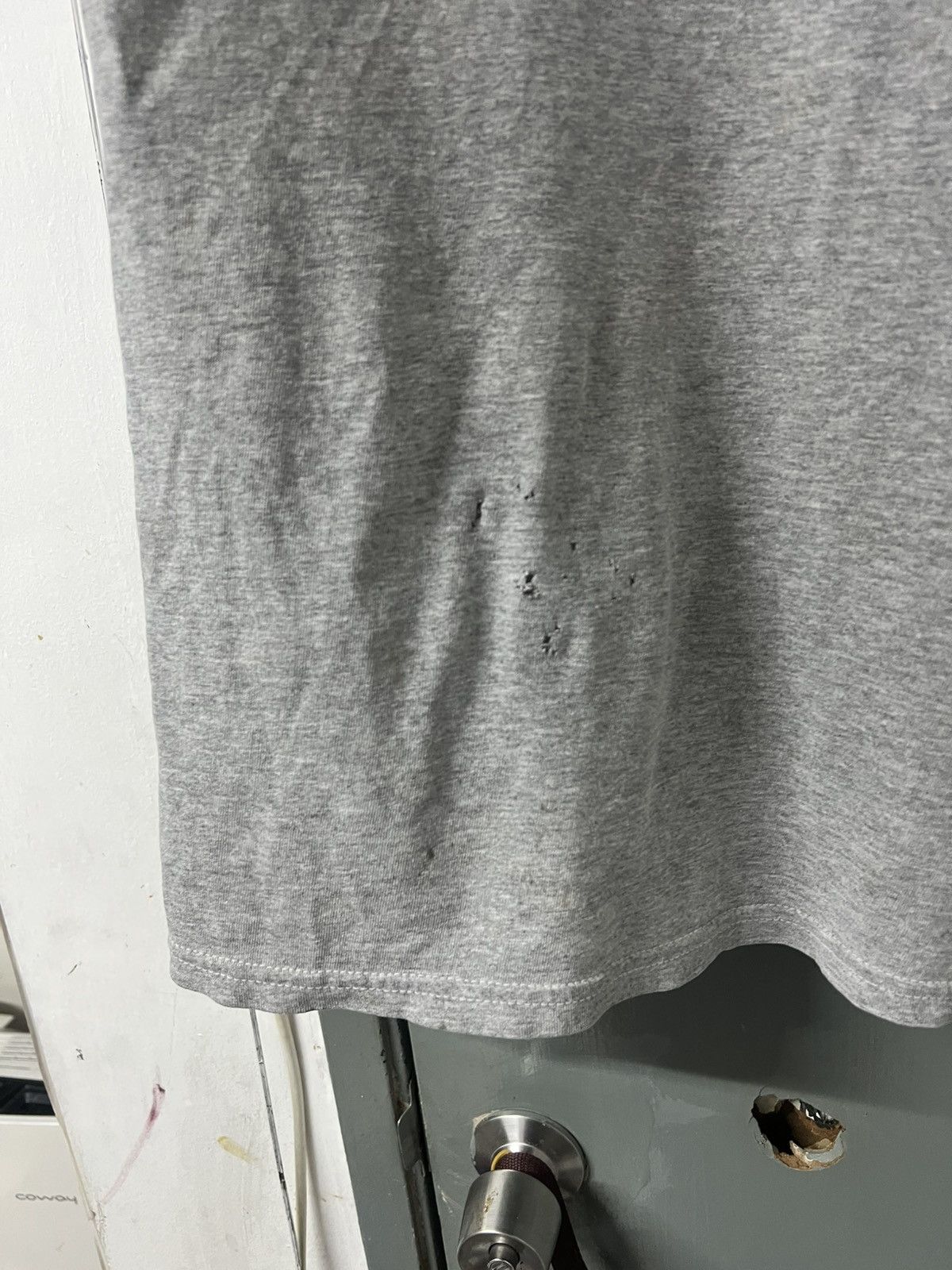 Vintage THRASHED FADED VINTAGE NEW YORK TEE PAPER THIN Size US L / EU 52-54 / 3 - 3 Thumbnail
