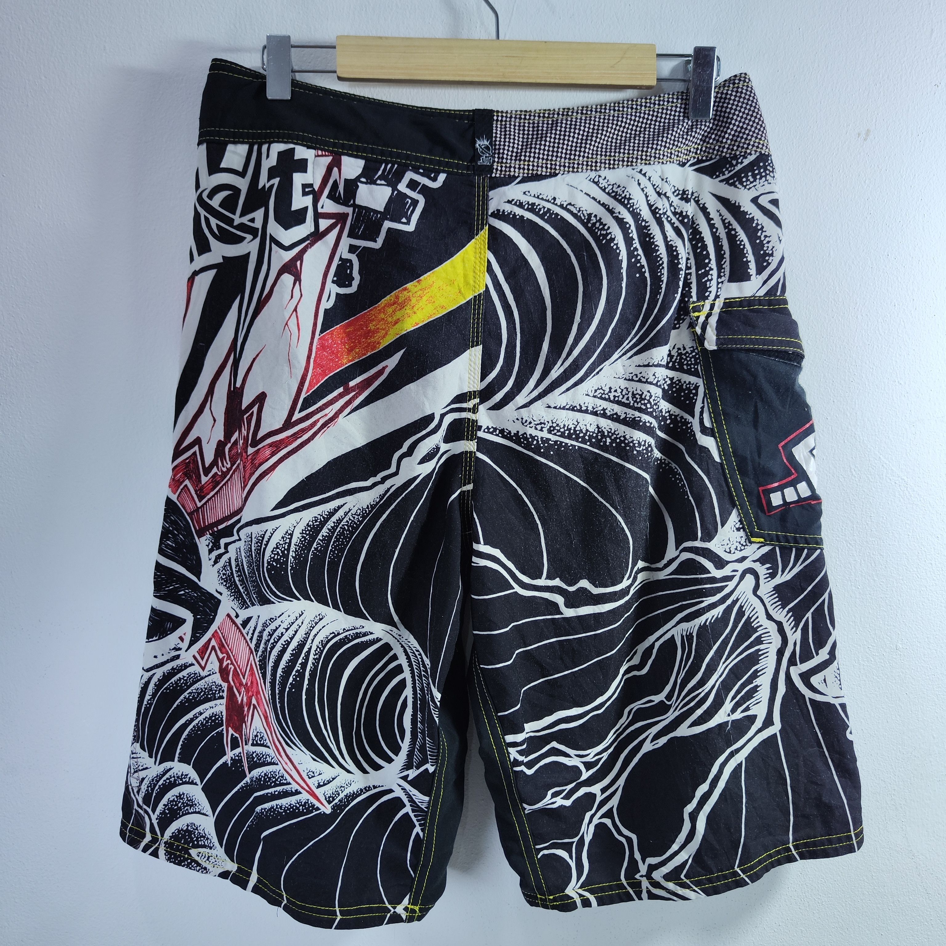 Lost Enterprises Lost Enterprises Board short Y2k Japan Samurai Size US 32 / EU 48 - 4 Thumbnail