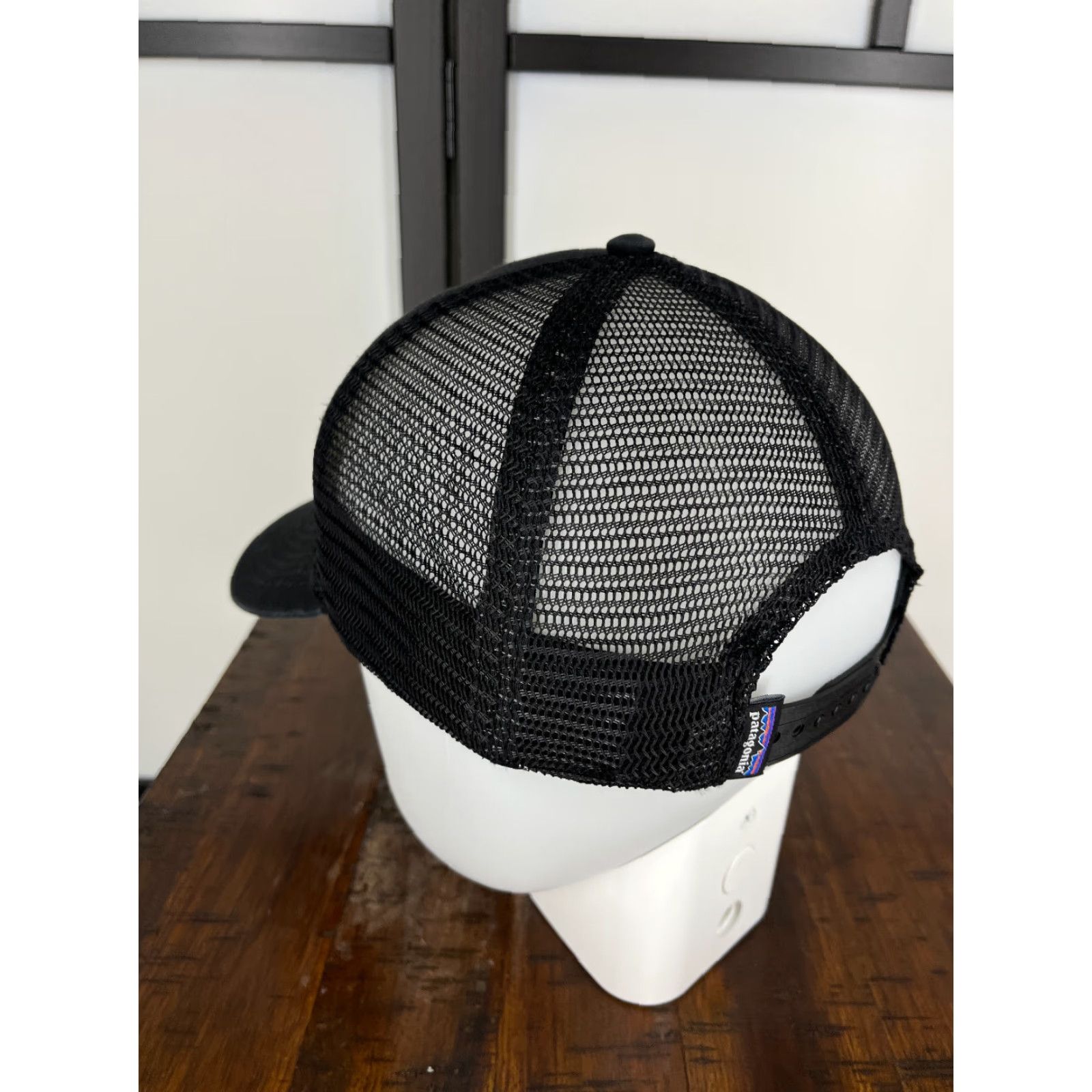 Patagonia Patagonia Hat Cap Snap Back Adult One Size Black Gray Fitz Roy Embroider Trucker Size ONE SIZE - 5 Thumbnail