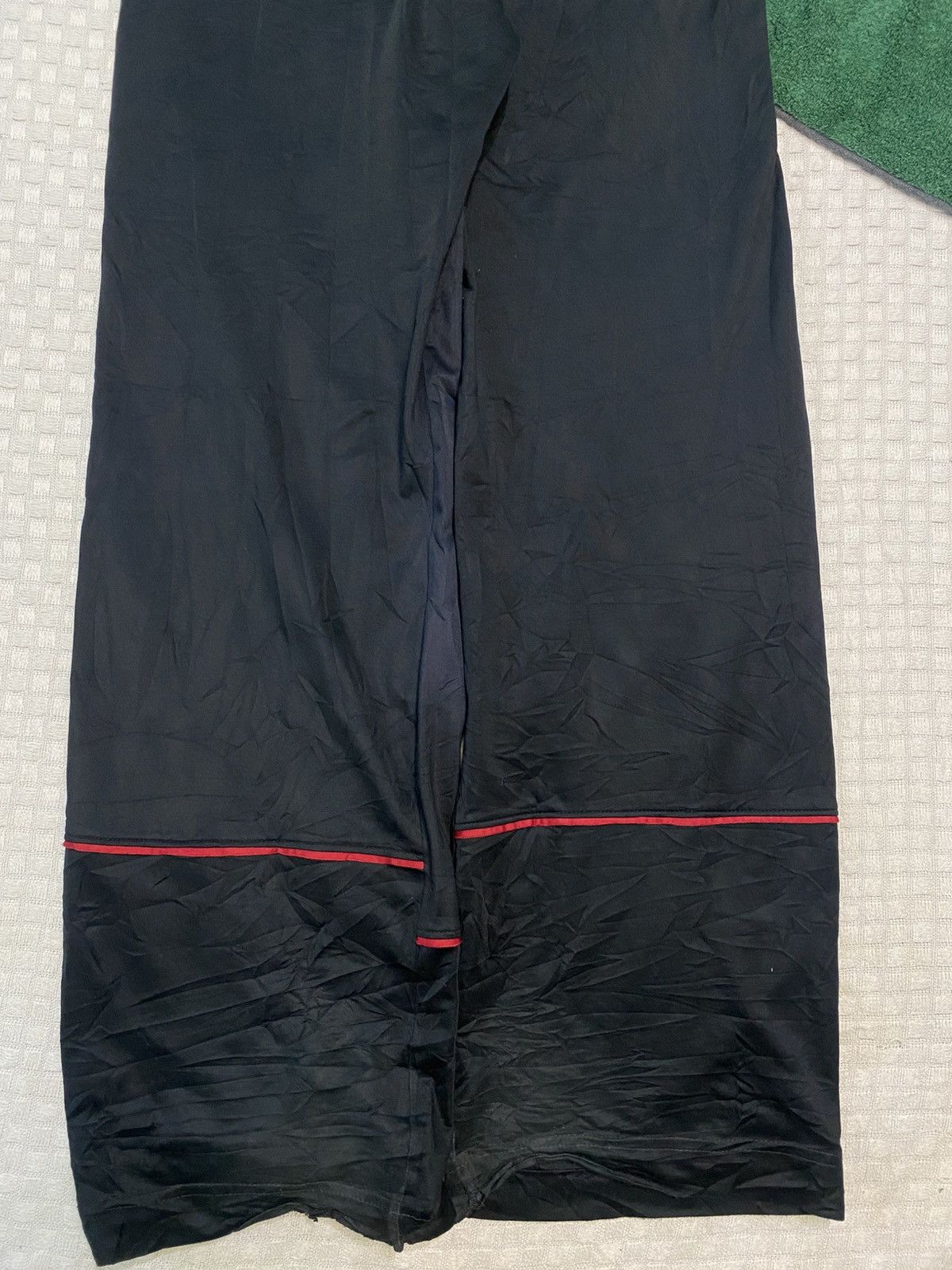 Carhartt Wip × Nike VINTAGE NIKE 90S BAGGY NYLON WIDE LEG SWOOSH TRACK PANTS Y2K Size US 34 / EU 50 - 11 Thumbnail