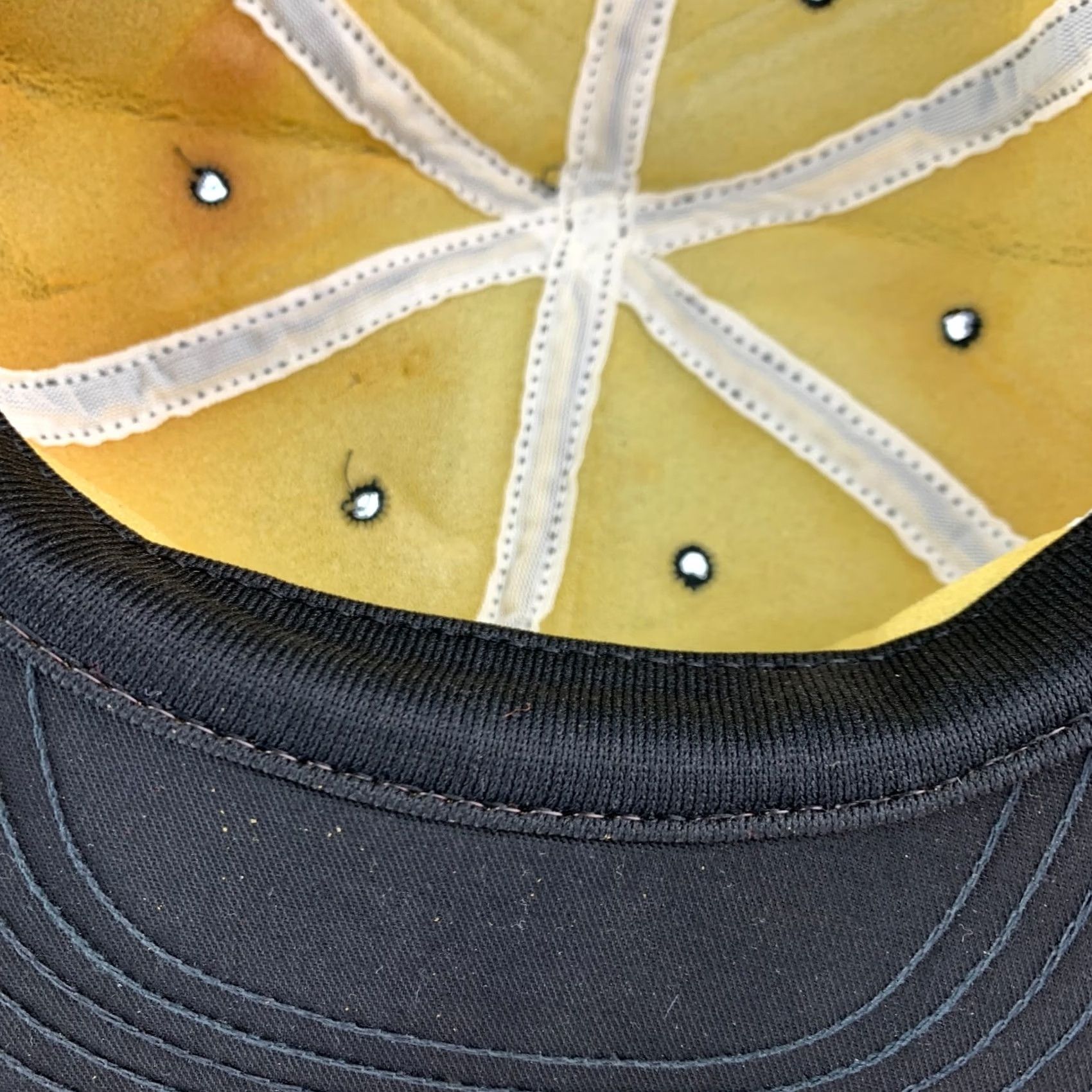Vintage VINTAGE Mac Tools Patch Black Snapback Trucker Hat Cap Cap Hats Men Womens Boys Girls Adjustable One Size Black Trucker Style Cap Size ONE SIZE - 6 Thumbnail