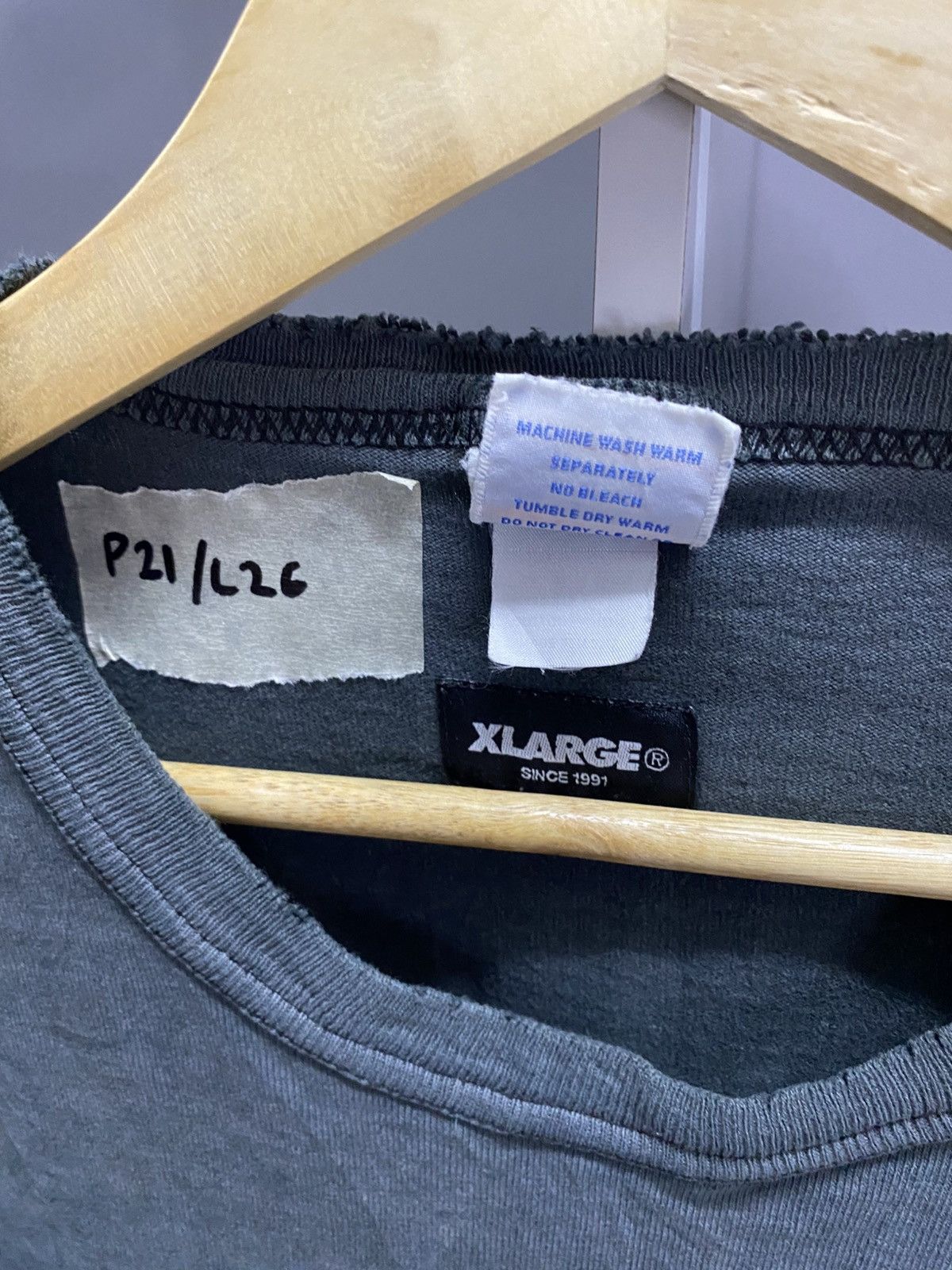 Champion × Vintage × X-LARGE Vintage Champion X X-Large Distressed Size US M / EU 48-50 / 2 - 6 Thumbnail