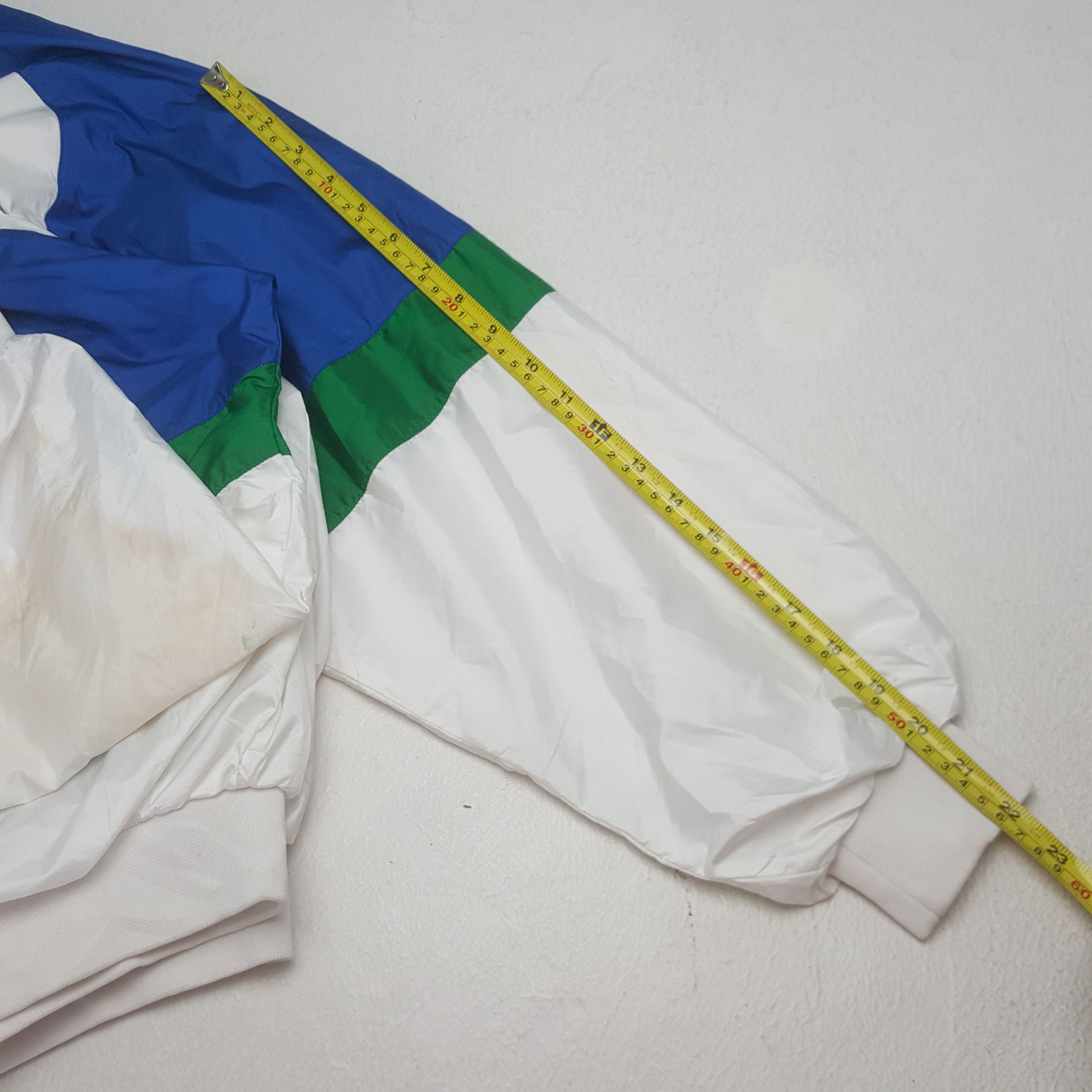 Sergio Tacchini Vintage Sergio Tacchini Tennis Sport Windbreaker Jacket RR27 Size US L / EU 52-54 / 3 - 6 Thumbnail