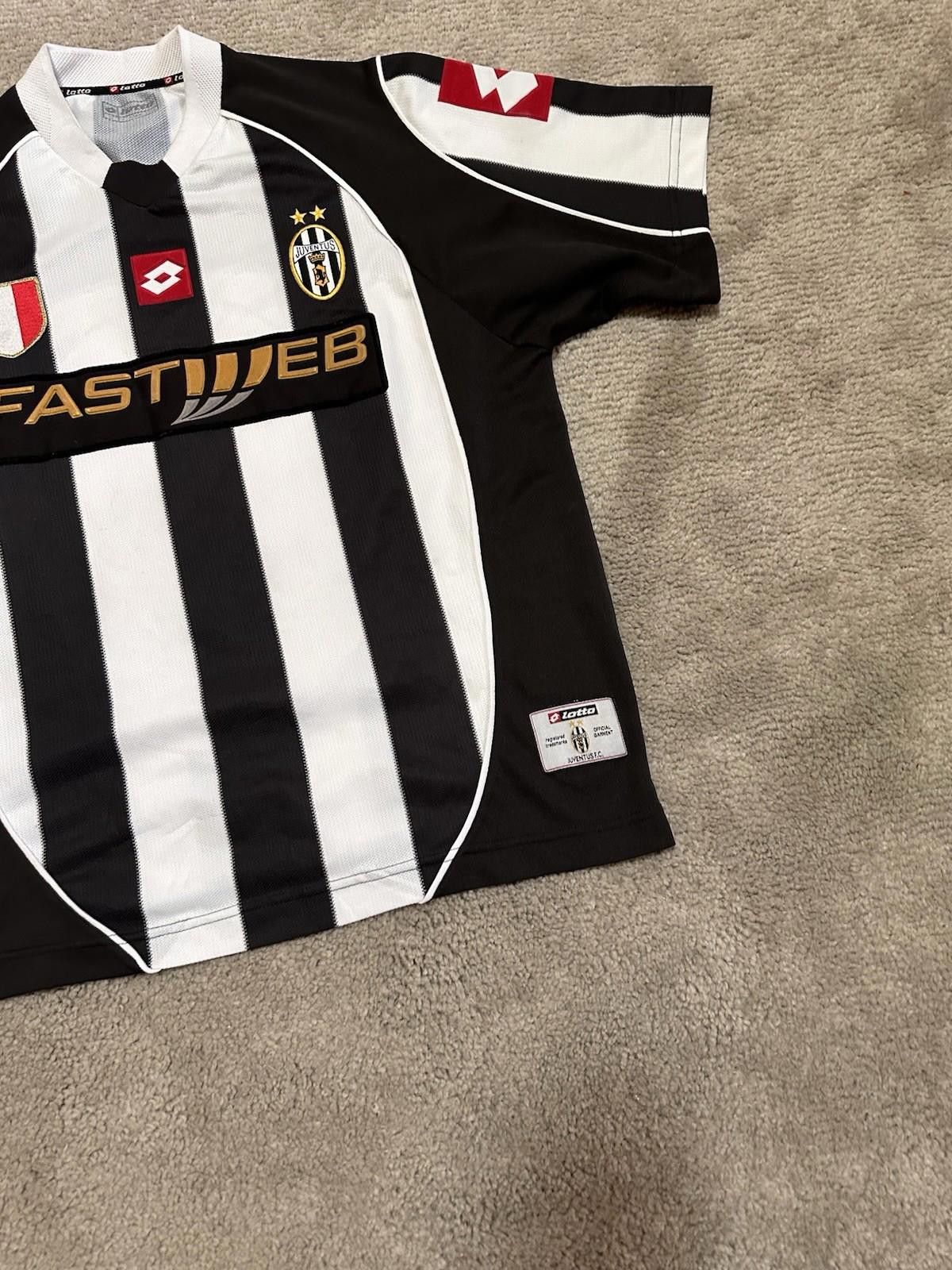 Lotto Sport Juventus 2002/2003 Home Football Shirt Soccer Jersey Calcio Size US L / EU 52-54 / 3 - 2 Thumbnail