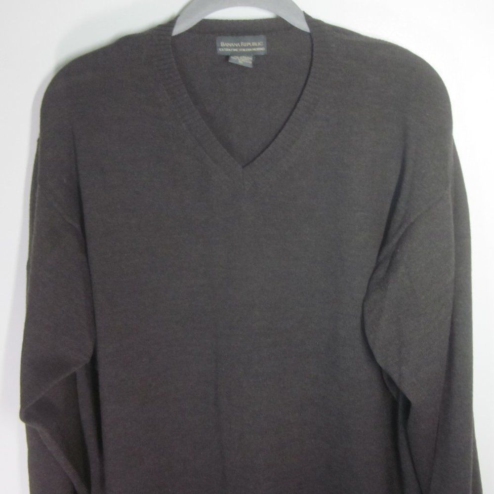 Banana Republic Men VINTAGE Banana Republic Extrafine Merino Wool Size XL Pullover VNeck Sweater Size US XL / EU 56 / 4 - 3 Thumbnail