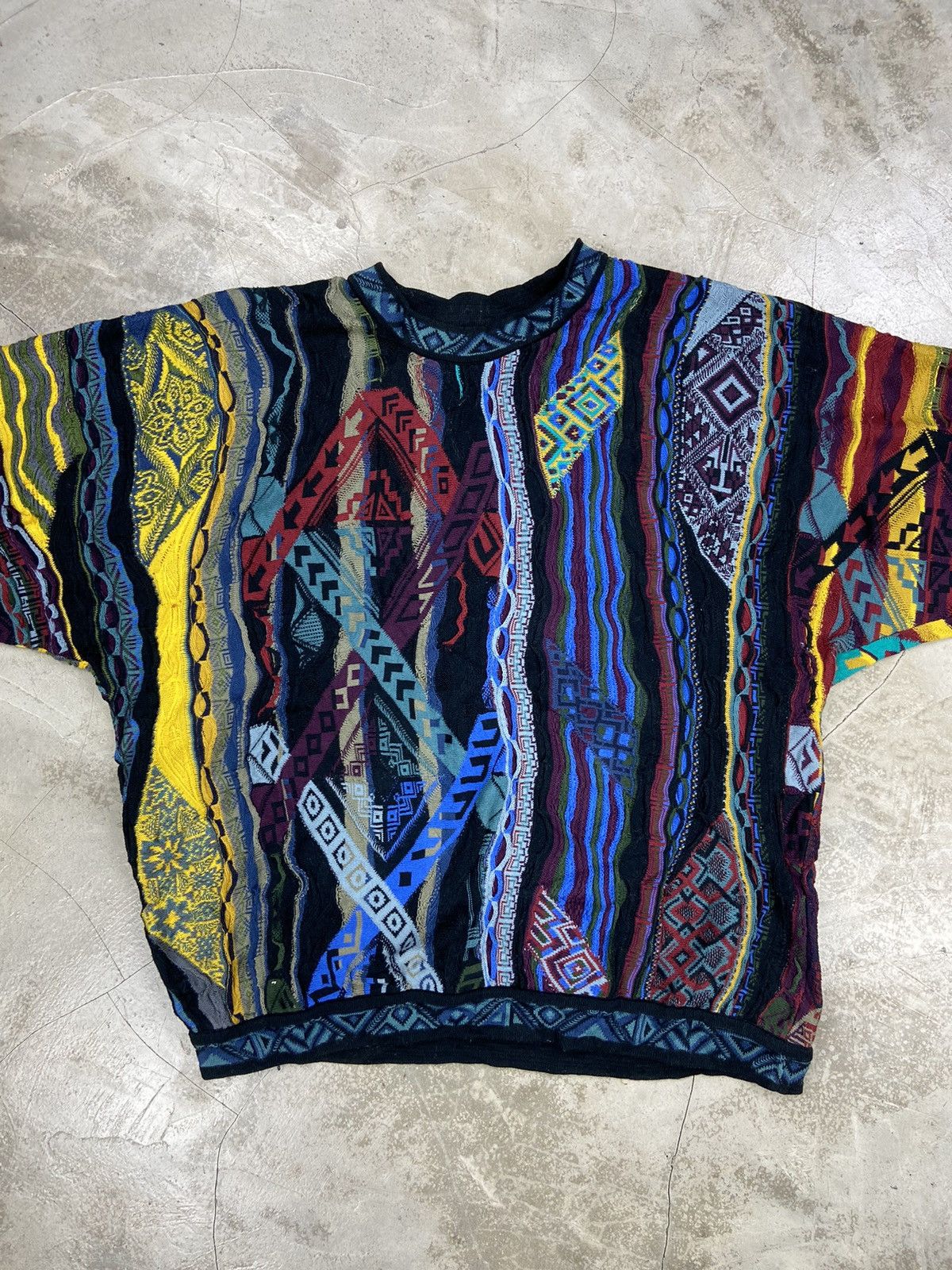 Coogi [Rare colorway] 1990s Coogi 3D Cable Knitted Sweater Size US M / EU 48-50 / 2 - 3 Thumbnail