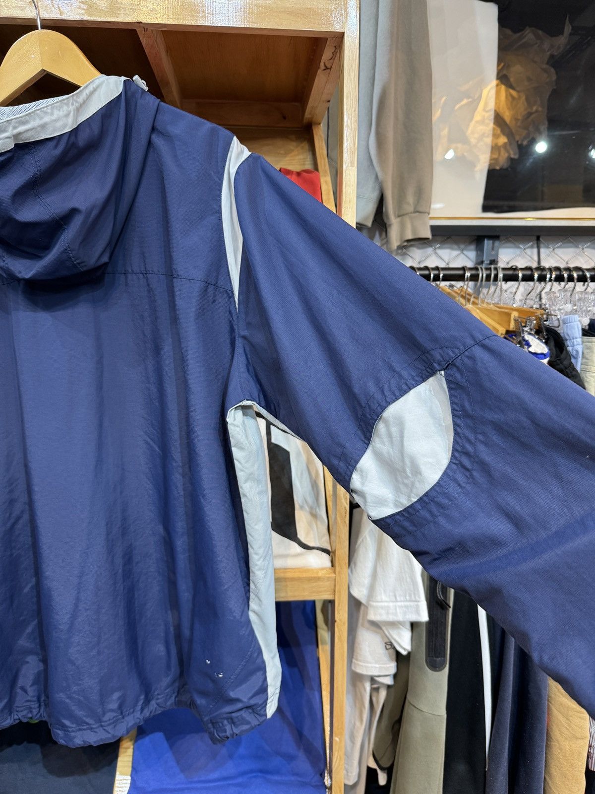 Nike Vintage Nike Shox 00's Track Jacket Size US L / EU 52-54 / 3 - 13 Thumbnail