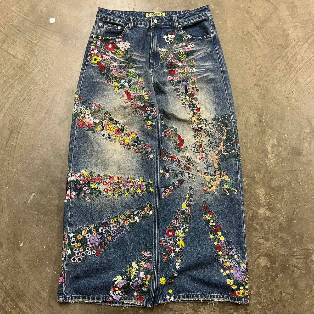 Other Denim Embroidery Jeans tree of life Size US 30 / EU 46 - 1 Thumbnail