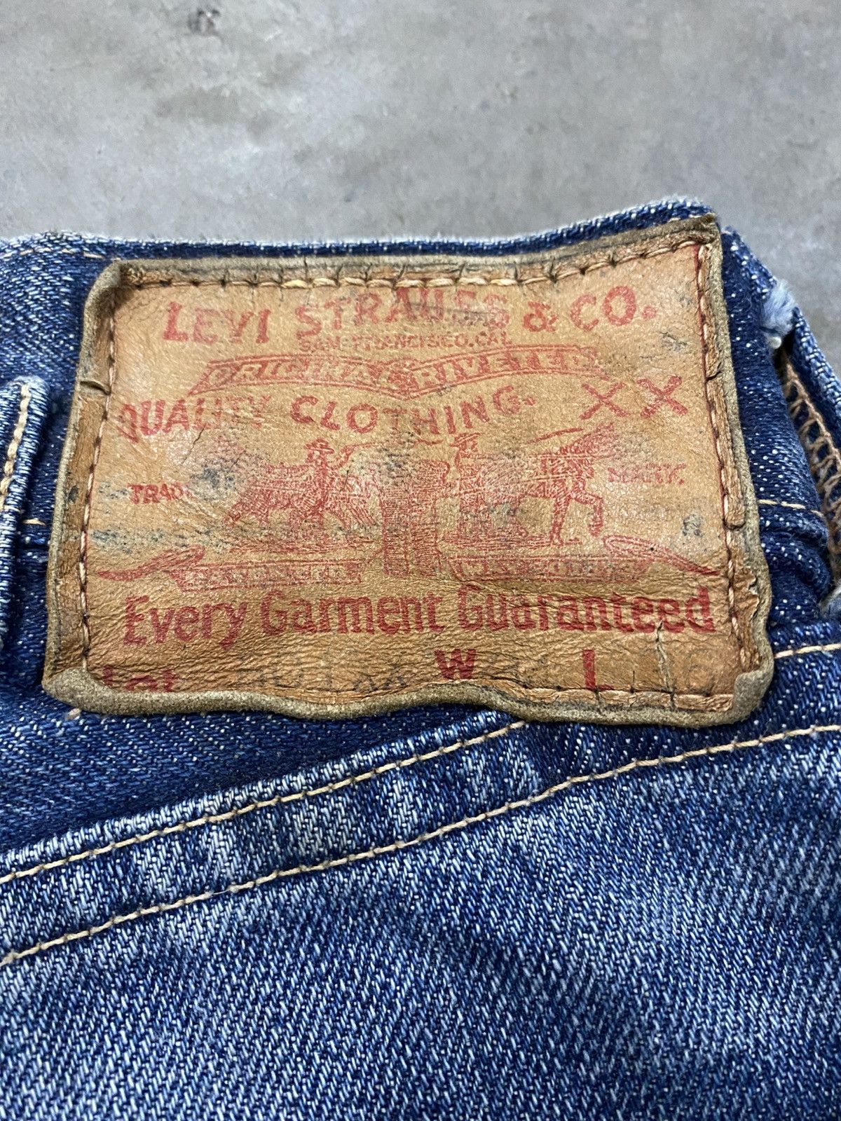 Levi's × Levi's Vintage Clothing × Vintage Vintage Levis 501XX Selvedge Buckle Back @226imn Size US 31 - 8 Thumbnail