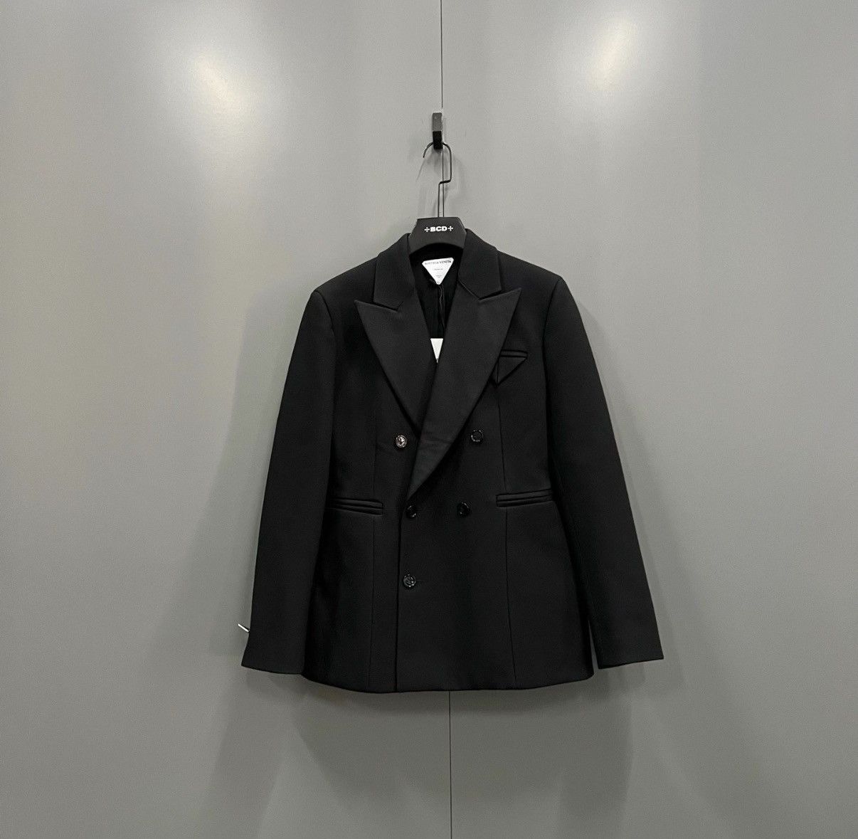 Bottega Veneta Bottega Veneta BV Black Double-breasted Slim-fit Blazer J41 Size M / US 6-8 / IT 42-44 - 1 Thumbnail
