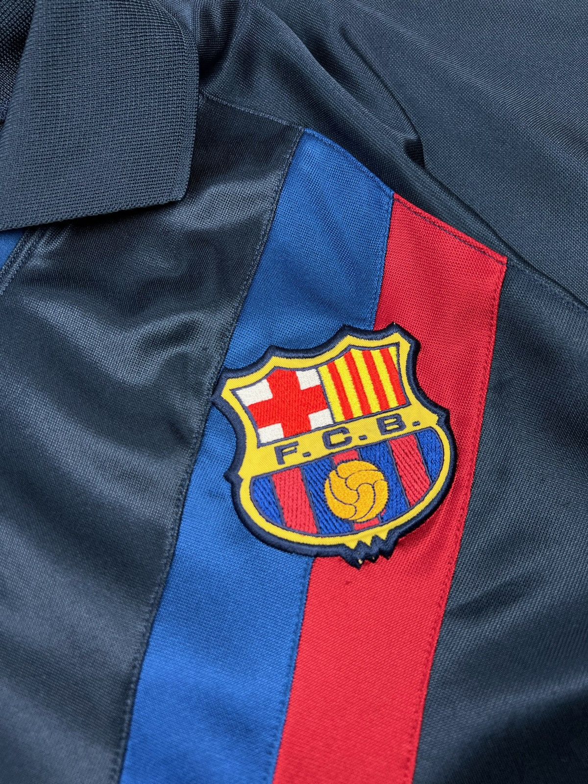 Nike Vintage Barcelona jersey third away Size US XL / EU 56 / 4 - 5 Thumbnail