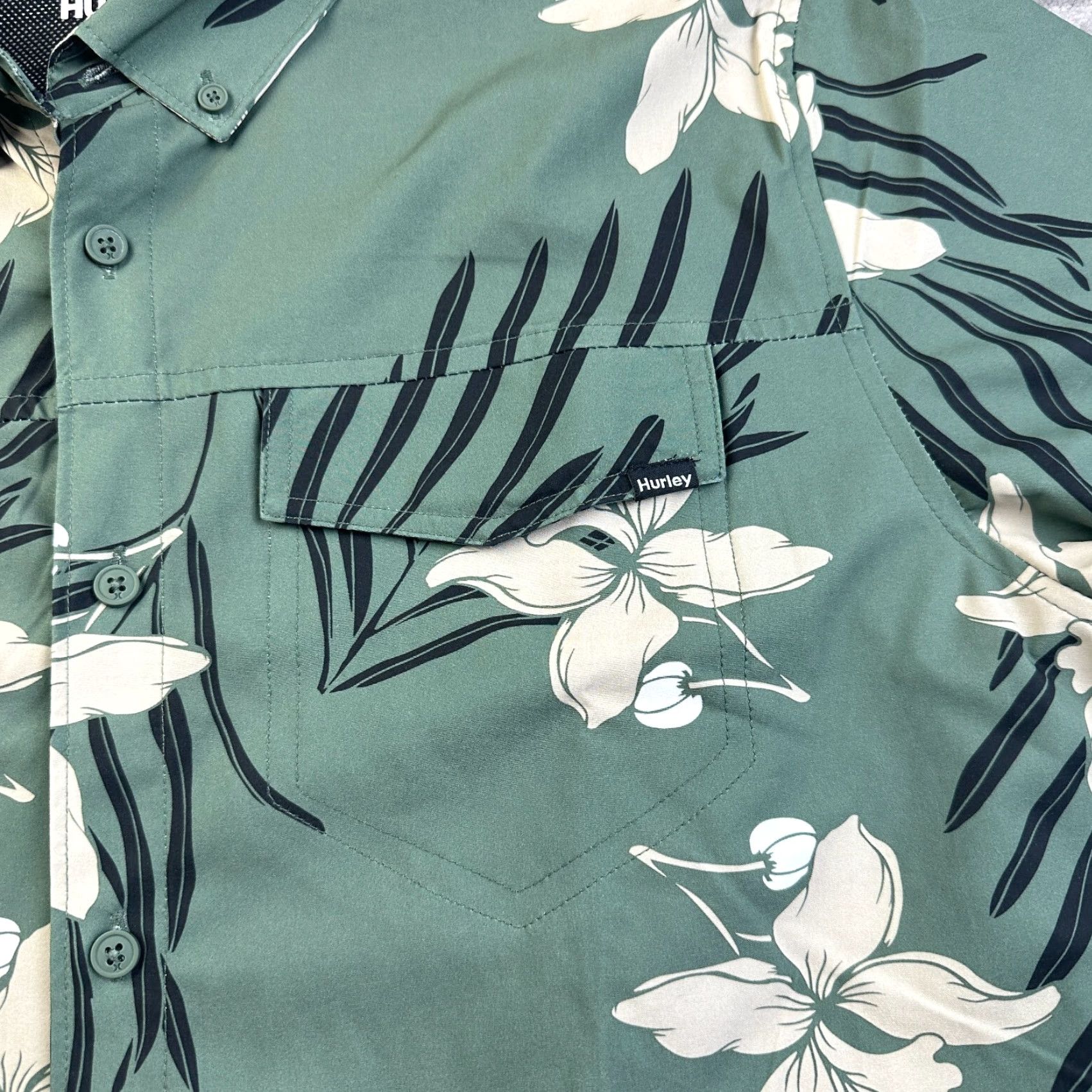 Hurley Hurley Shirt Mens Medium Green Floral Printed Utility Hawaiian Performance Size US M / EU 48-50 / 2 - 4 Thumbnail