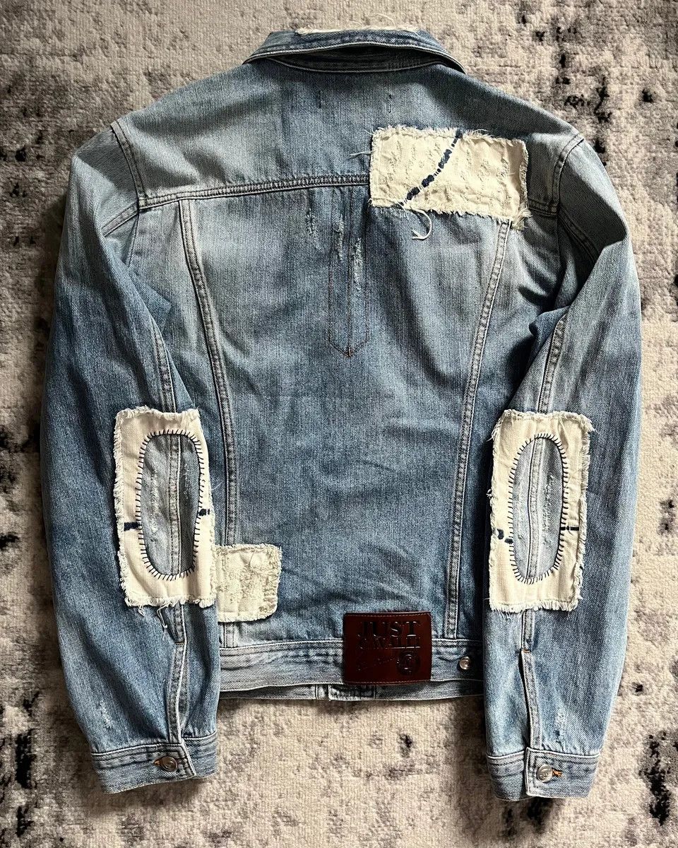 Roberto Cavalli × Vintage AW2010 Cavalli Destructured Patchwork Denim Jacket Size US L / EU 52-54 / 3 - 2 Thumbnail