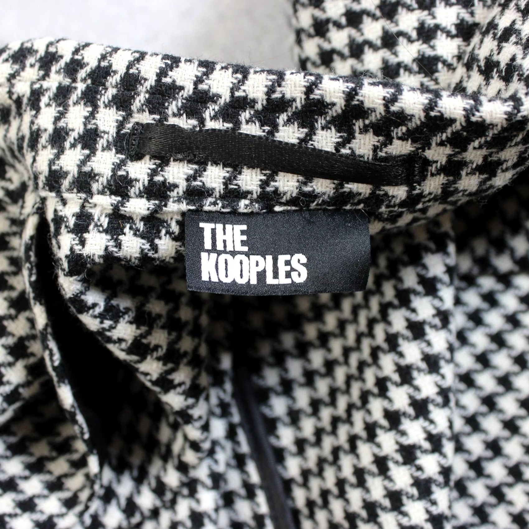 The Kooples VINTAGE The Kooples Blazer Women 38 EU 6 US Black Houndstooth Jacket Academia Heritage Size XS / US 0-2 / IT 36-38 - 3 Thumbnail