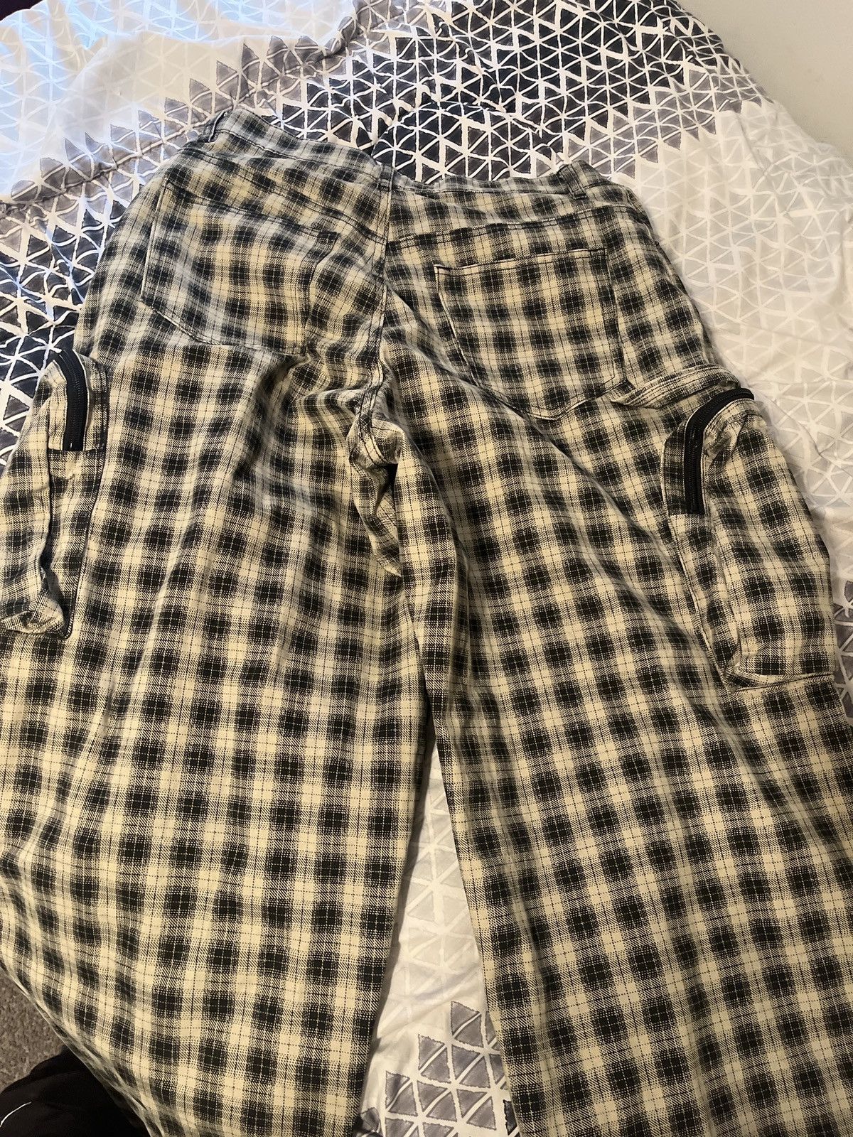 The GV Gallery GV Gallery Raspberry Plaid Cargo Size US 30 / EU 46 - 2 Thumbnail