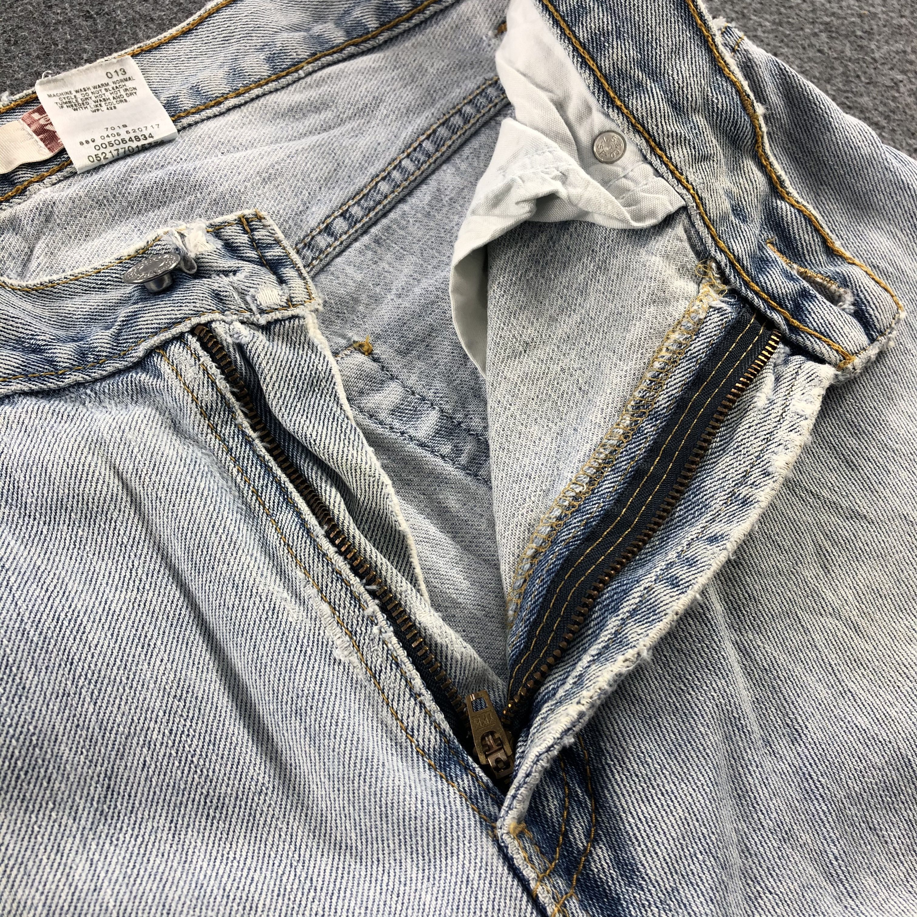 Levi's Vintage Light Wash Levis 505 Jeans-J1210 Size US 34 / EU 50 - 8 Thumbnail