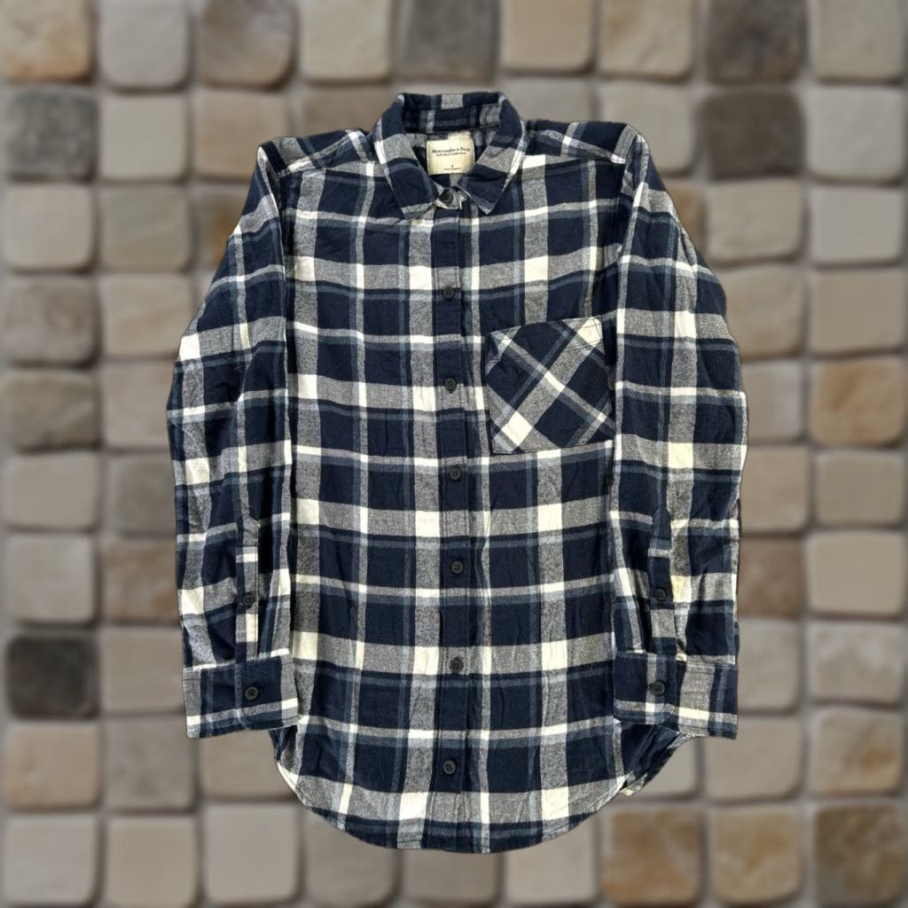 Abercrombie & Fitch Abercrombie & Fitch Shirt Womens Small Blue Plaid Button-Up Knit Viscose Short Sleeve? Size S / US 4 / IT 40 - 1 Thumbnail