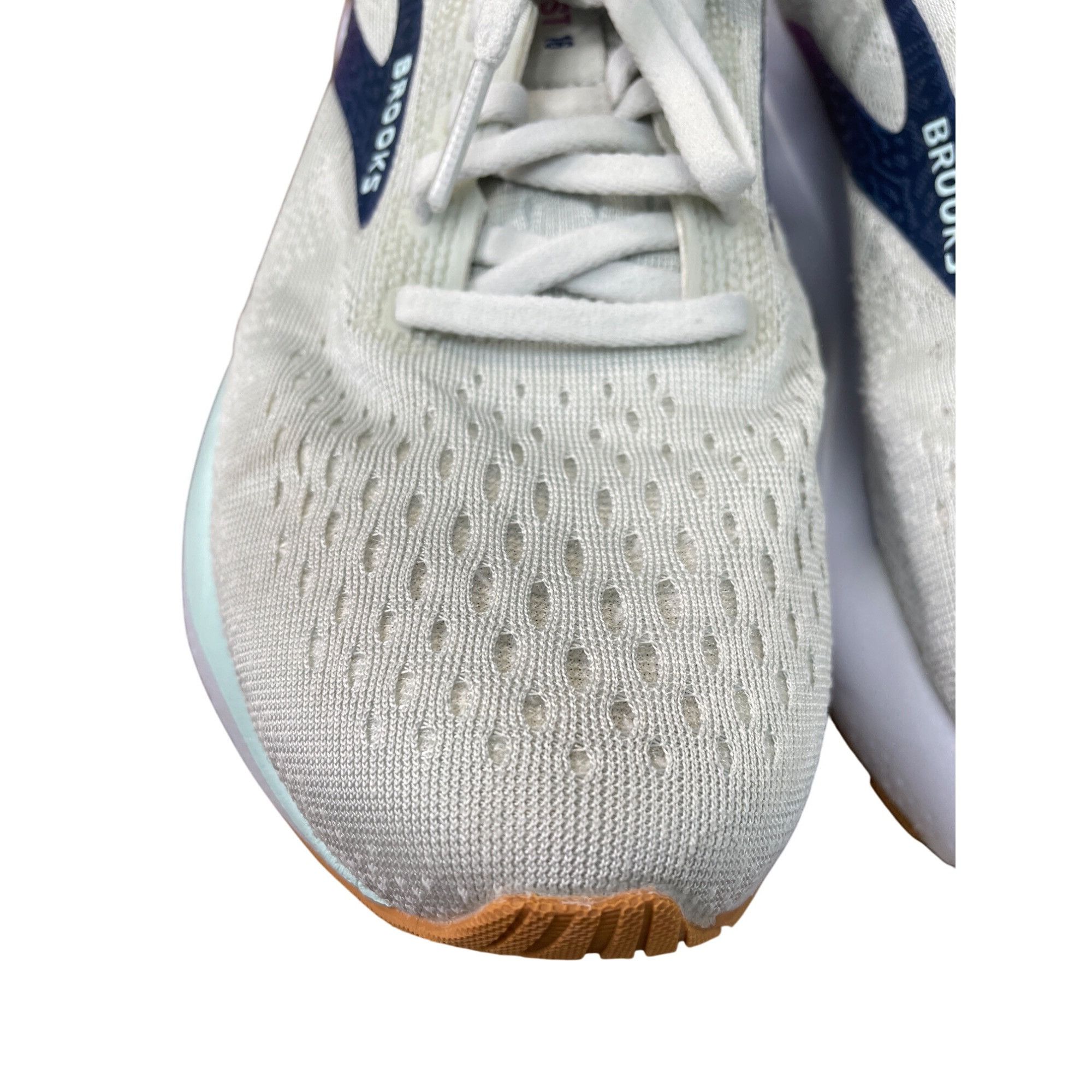 Brooks Brooks Ghost 16 Womens beige pink running Sneakers Size 9B S Size US 9 / IT 39 - 12 Thumbnail