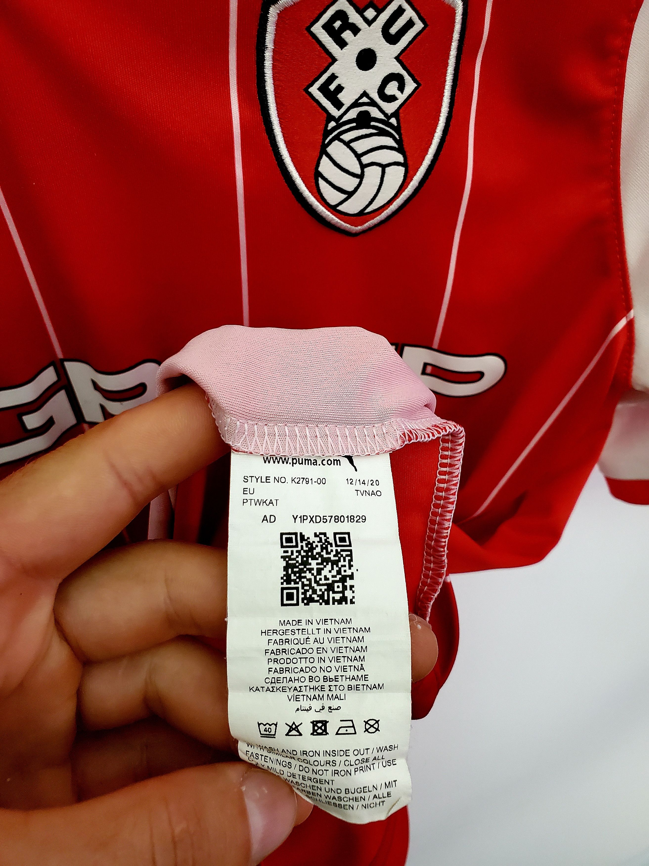 Puma Rotherham United 2021-2022 Home #2 Karson Soccer Jersey S Size US S / EU 44-46 / 1 - 5 Thumbnail