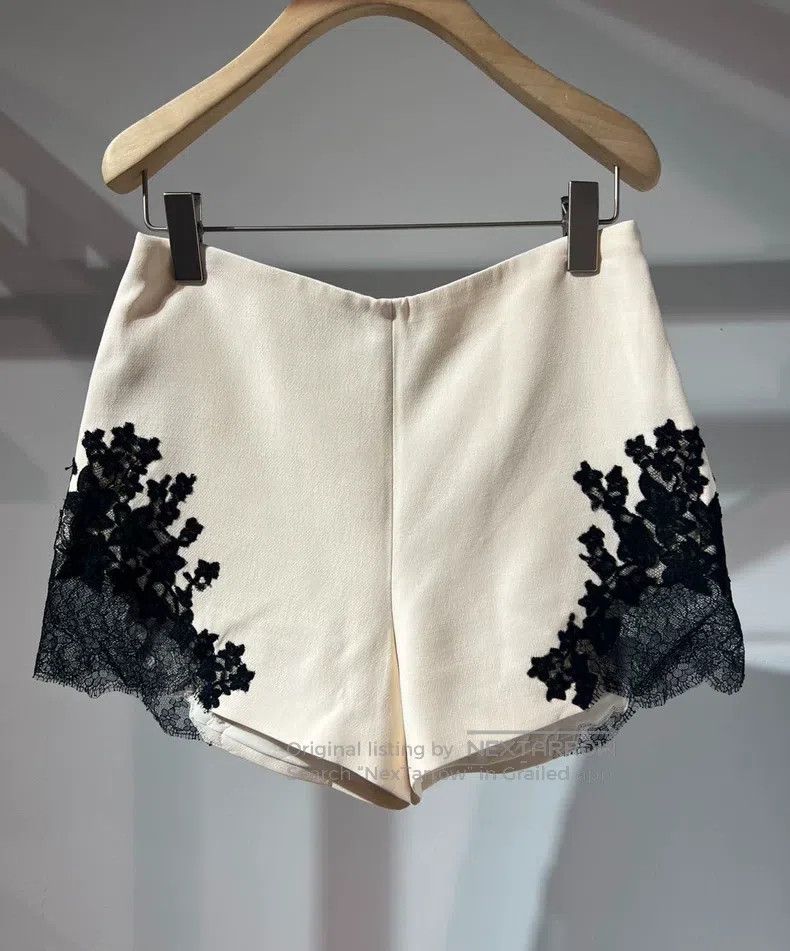 Valentino Valentino Lace patchwork shorts Size 39" - 2 Thumbnail