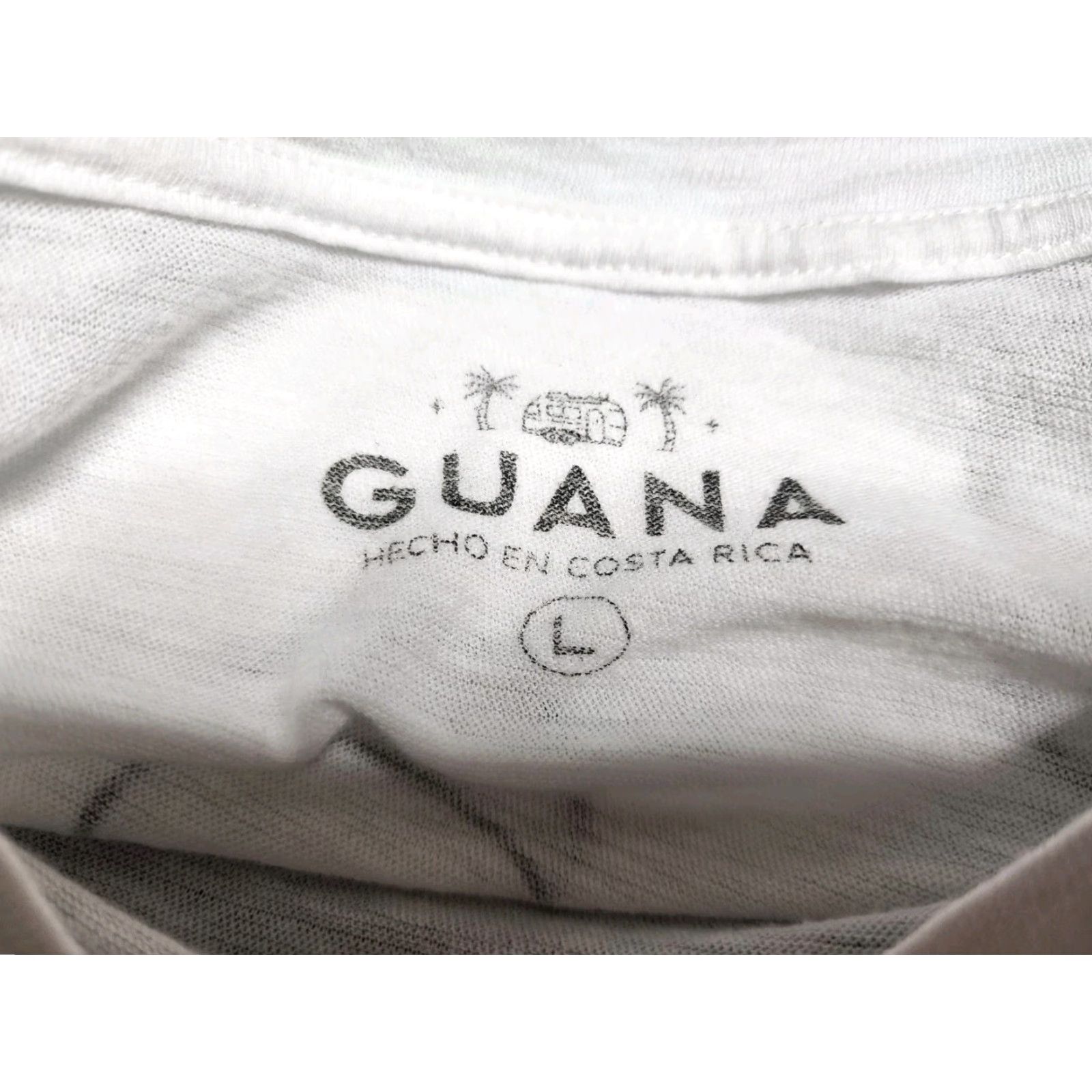Vintage VINTAGE Guana Costa Rica Pura Vida Surfing T Shirt Mens L White Double Sided Beach Country Graphic Print 90s/2000s Mens Size US L / EU 52-54 / 3 - 4 Thumbnail