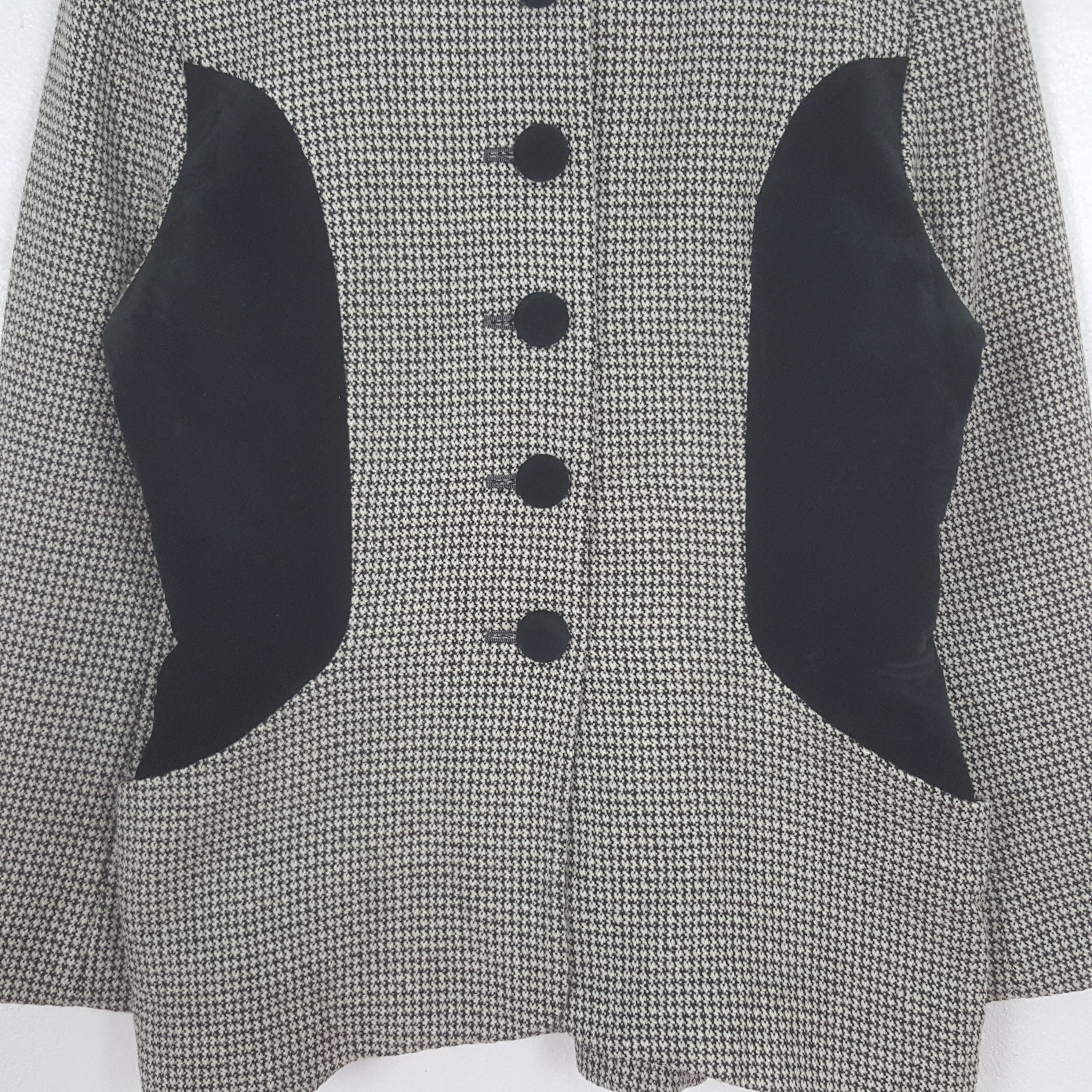 Yves Saint Laurent Vintage Yves Saint Laurent Designer Jacket C324N1 Size US XS / EU 42 / 0 - 2 Thumbnail