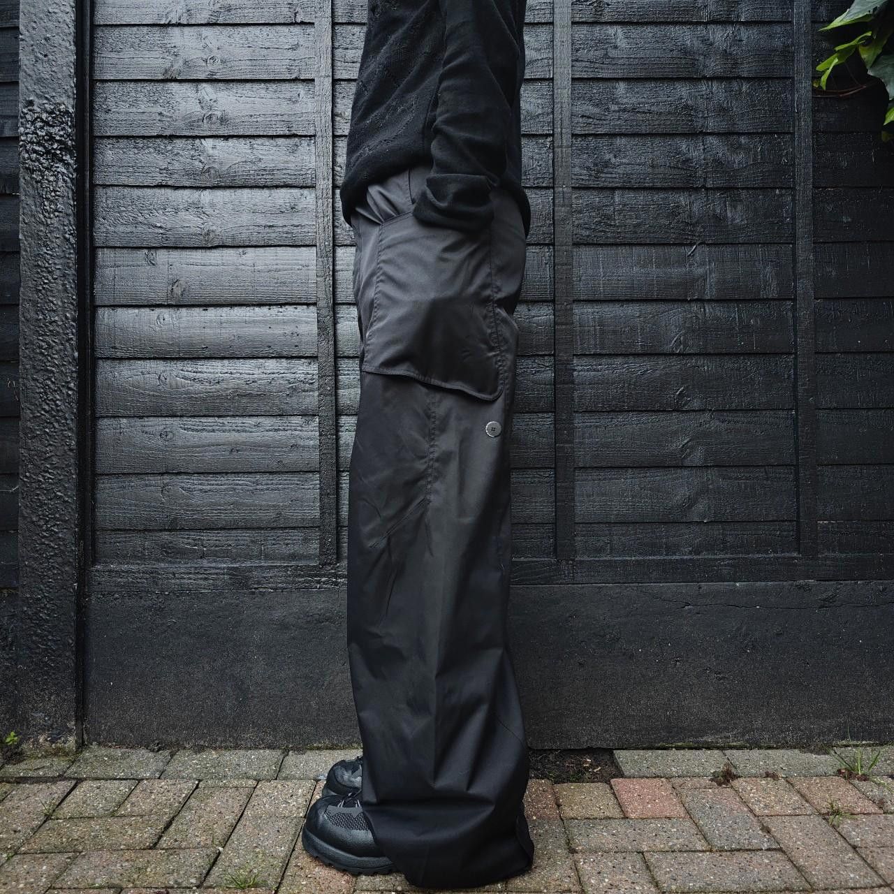 Other Black Cargo Wide Leg Parachute Pants Size US 32 / EU 48 - 4 Thumbnail