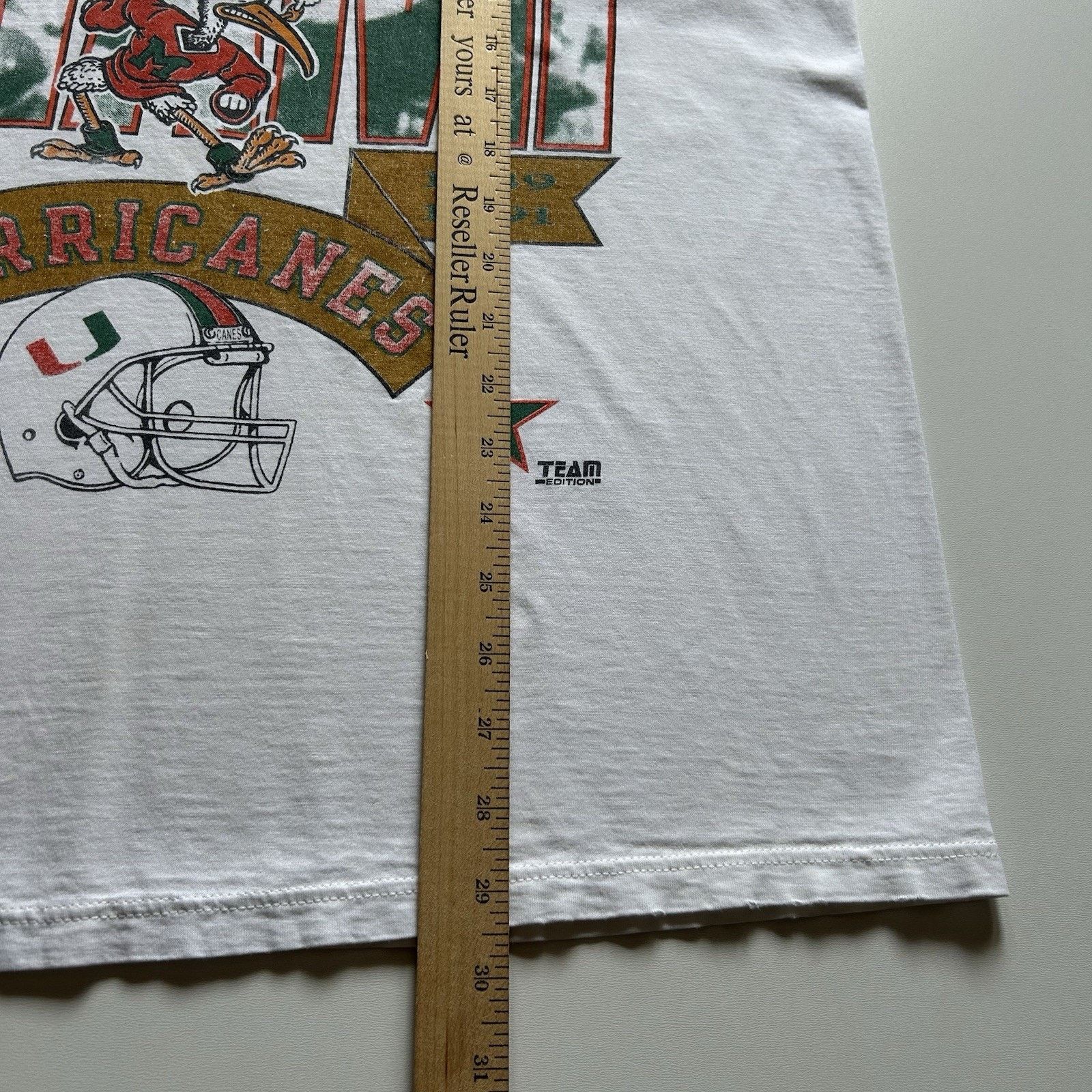 NCAA Vintage 90s Miami Hurricanes T-Shirt XL NCAA Made In USA Size US XL / EU 56 / 4 - 9 Thumbnail
