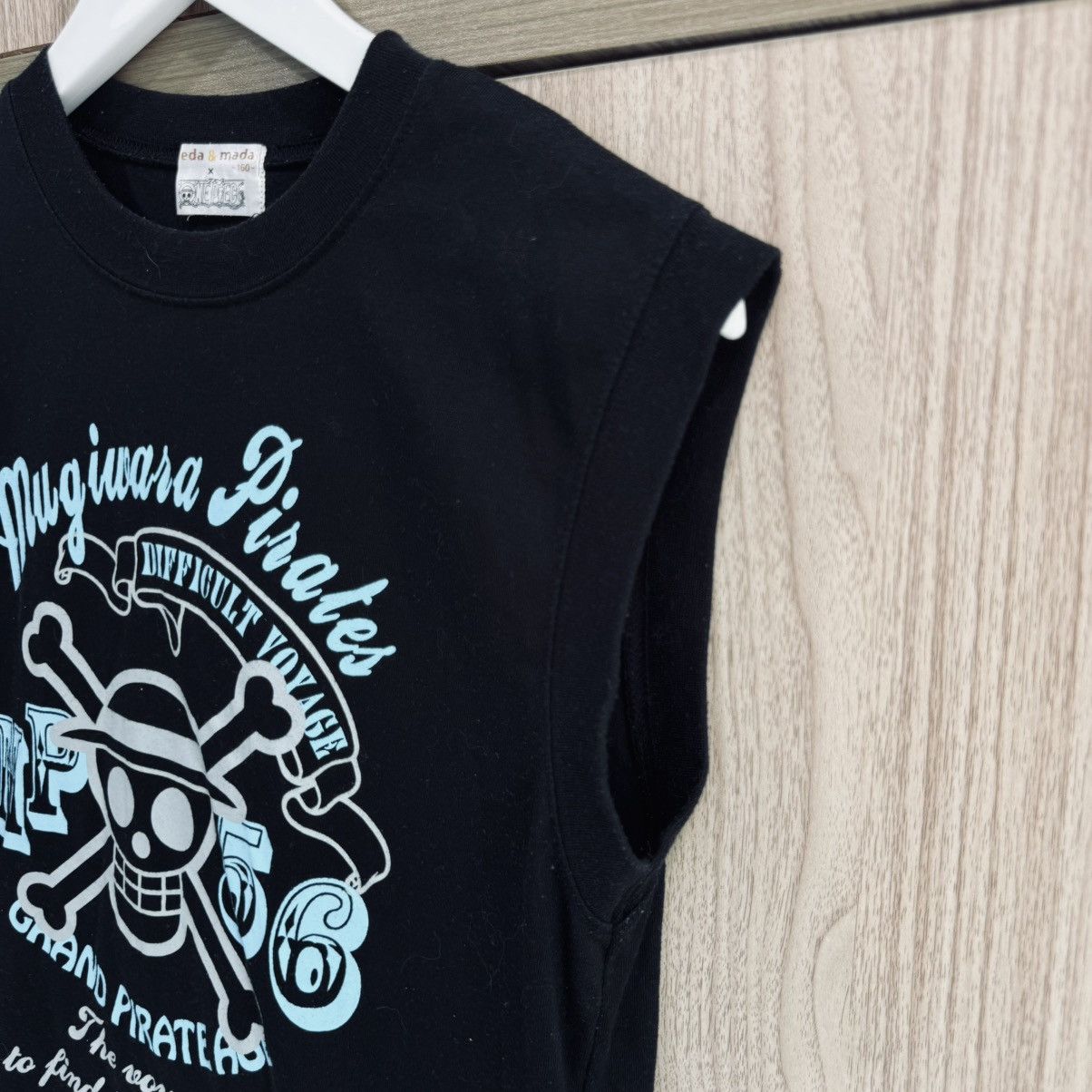 Anime One Piece - Mugiwara Pirate Sleeveless Tee Size US XS / EU 42 / 0 - 3 Thumbnail