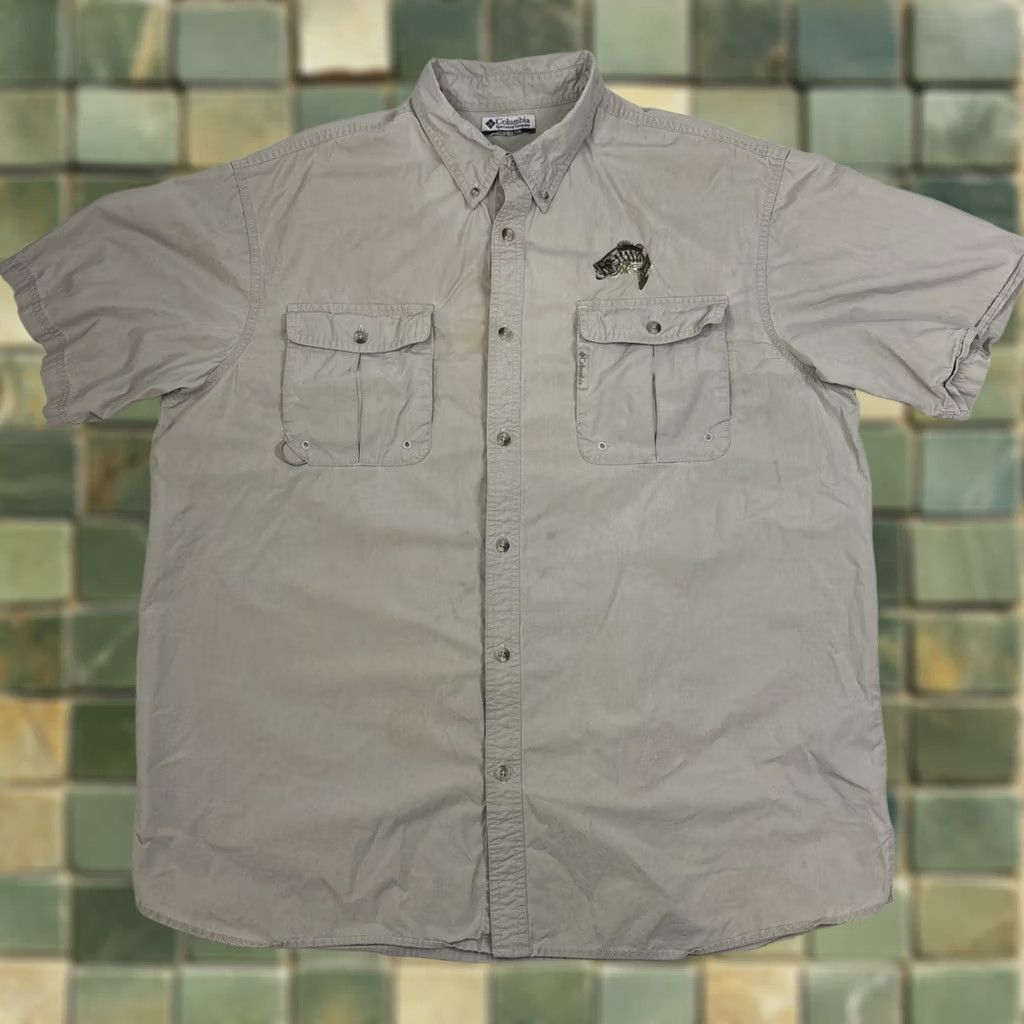 Vintage Columbia Button Down Men’s 2XL Beige PFG Walleye Fishing Short Sleeve Khaki Vent Shirt Mens 2XL Beige Walleye Fishing Columbia Button-Down Shirt Size US 39 - 1 Thumbnail
