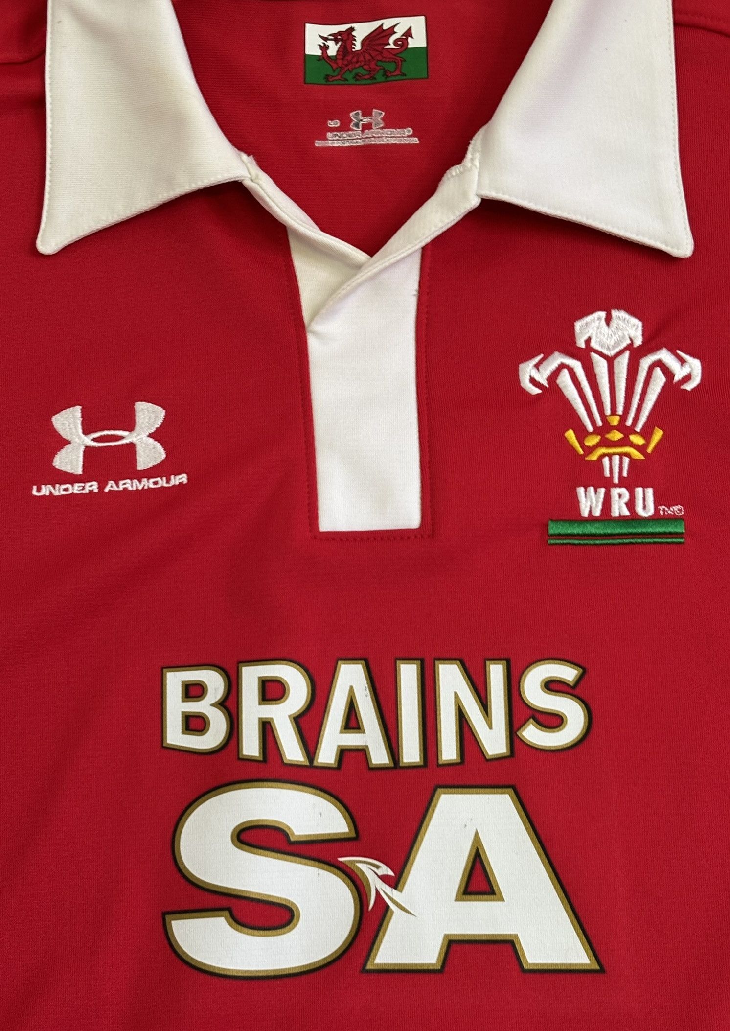 Under Armour Wales Rugby WRU 2008-2009 Under Armor jersey large Size US L / EU 52-54 / 3 - 7 Thumbnail