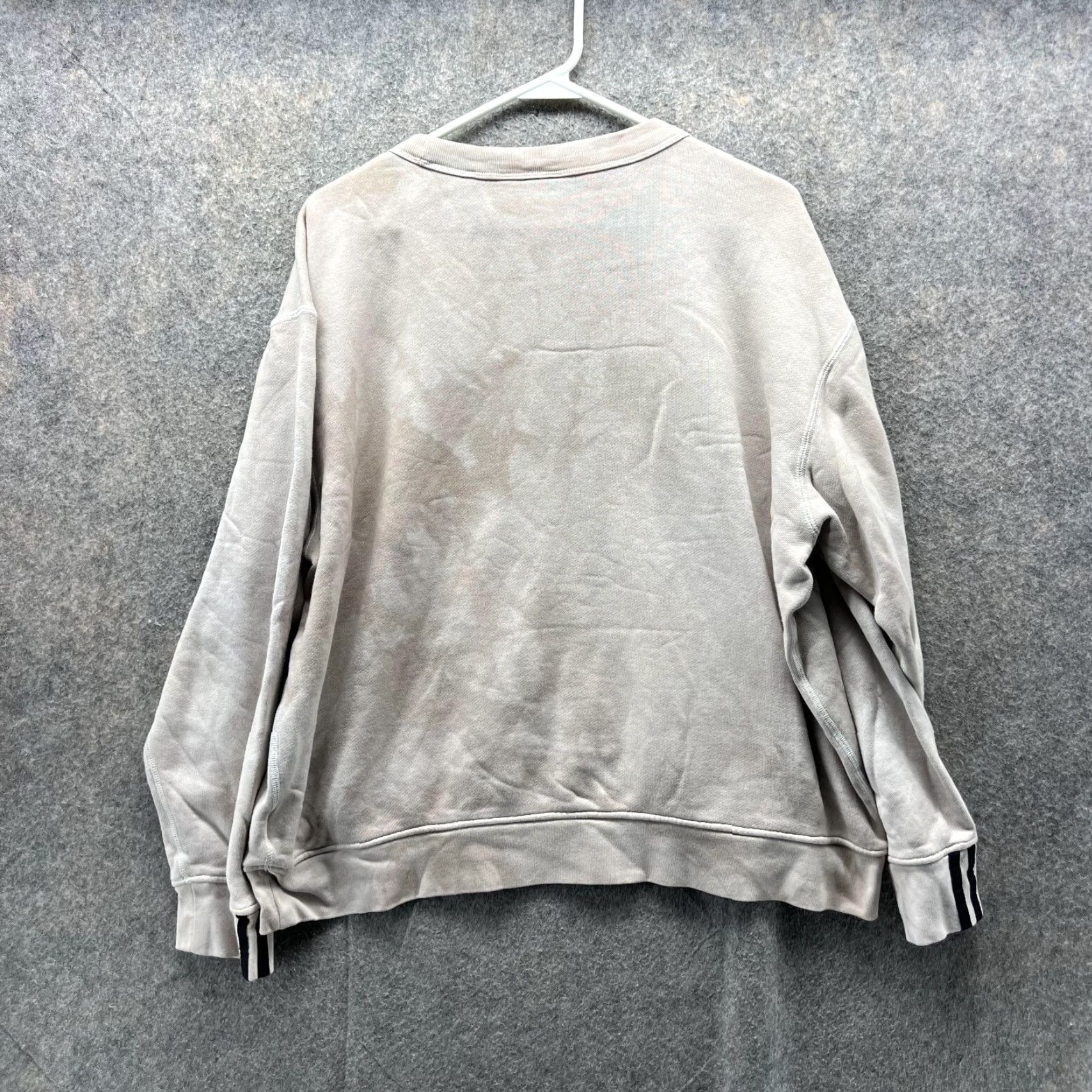 Adidas VINTAGE Adidas Sweater Women L Beige Crewneck Pullover Geometric Logo Casual Knit All Seasons -Mens? Size L / US 10 / IT 46 - 7 Thumbnail