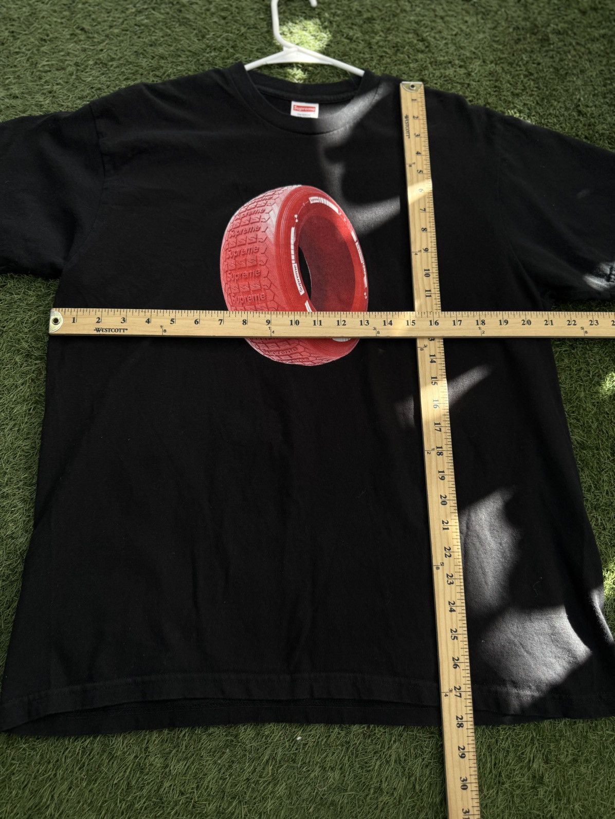 Supreme Supreme Black Tire Tee Shirt Size Large Pre Owned 🧼 Size US L / EU 52-54 / 3 - 3 Thumbnail