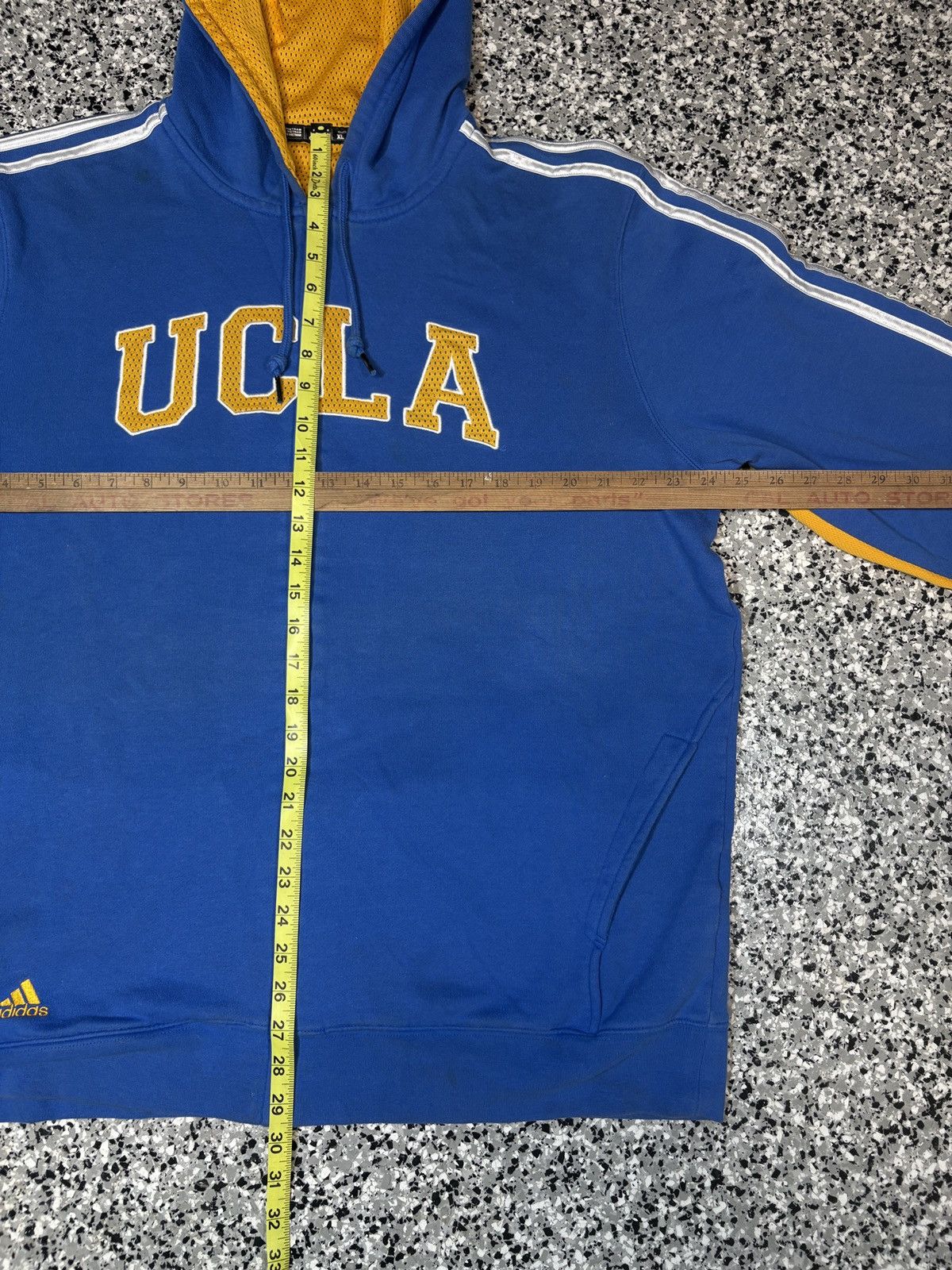 NCAA Vintage 2000s Adidas UCLA College Zip Up Hoodie Size XL 0562 Size US XL / EU 56 / 4 - 6 Thumbnail