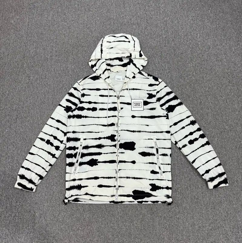 Burberry Burberry Hooded Jacket in Multicolor Size US XXS / EU 40 - 1 Thumbnail